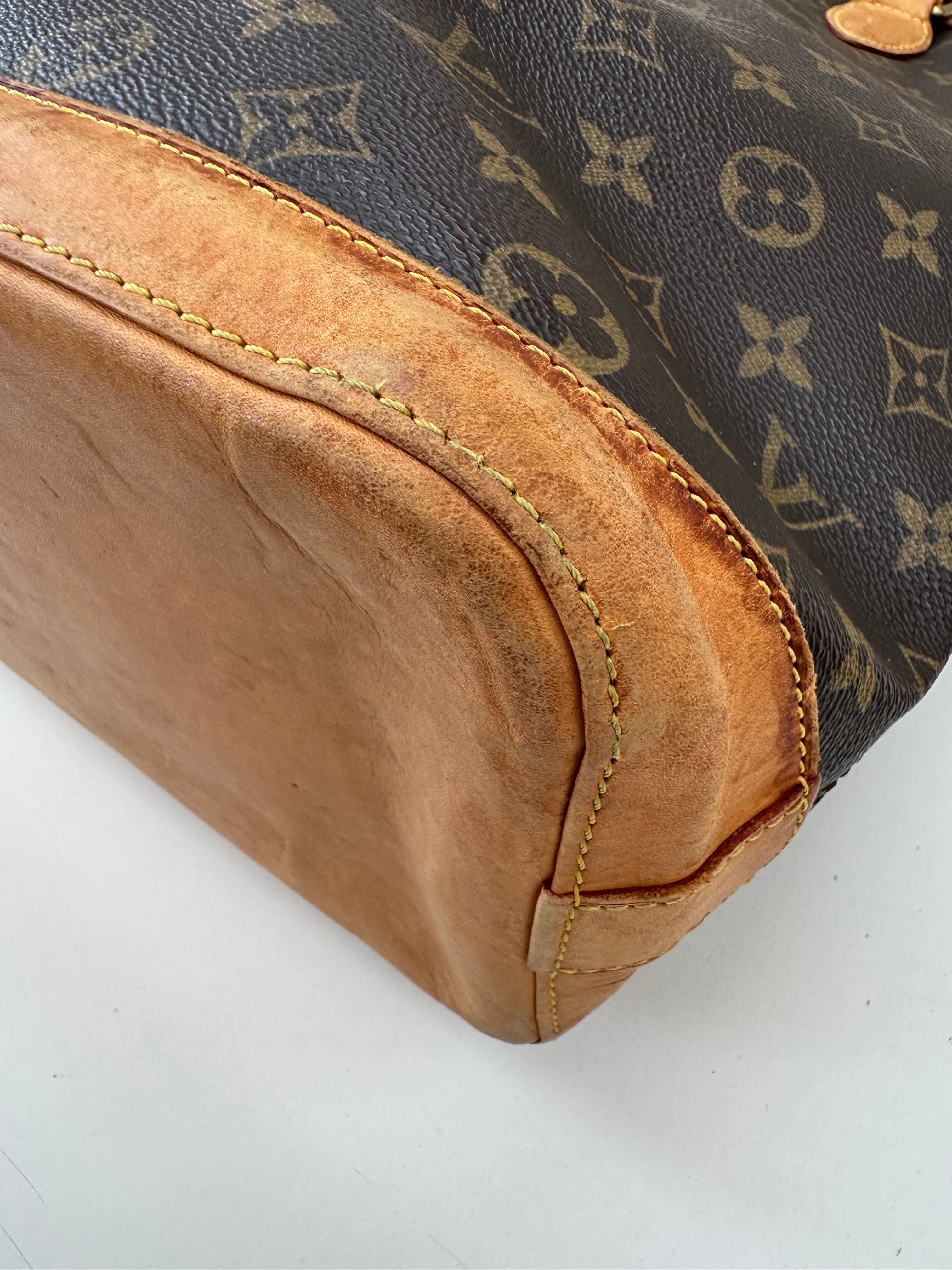 Louis Vuitton Lockit Vertical