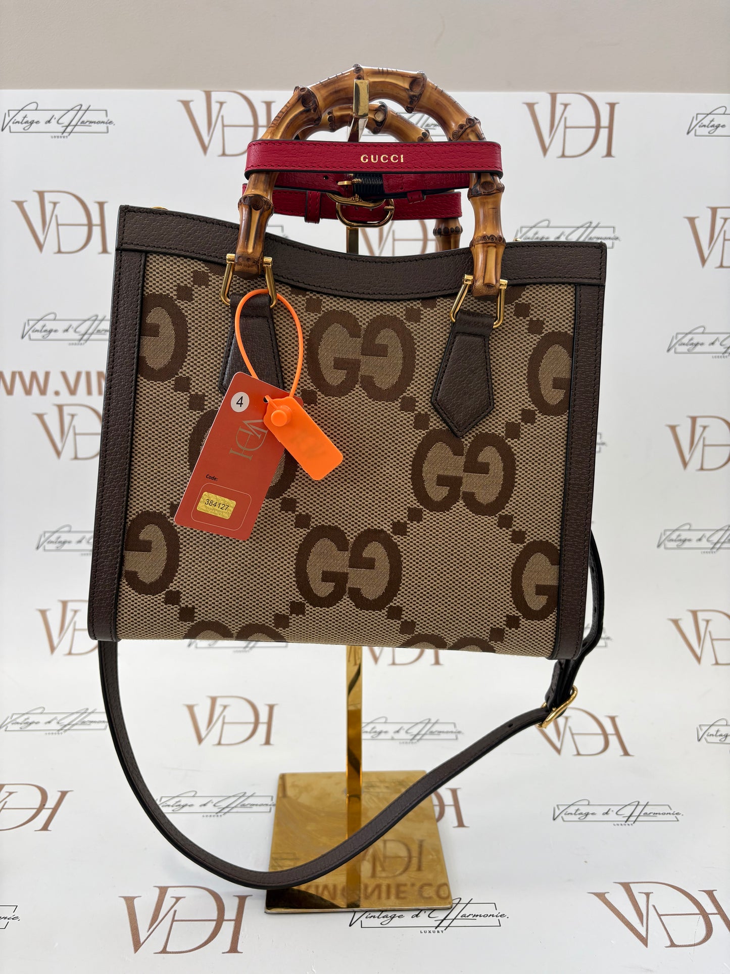 384127 - Gucci Diana