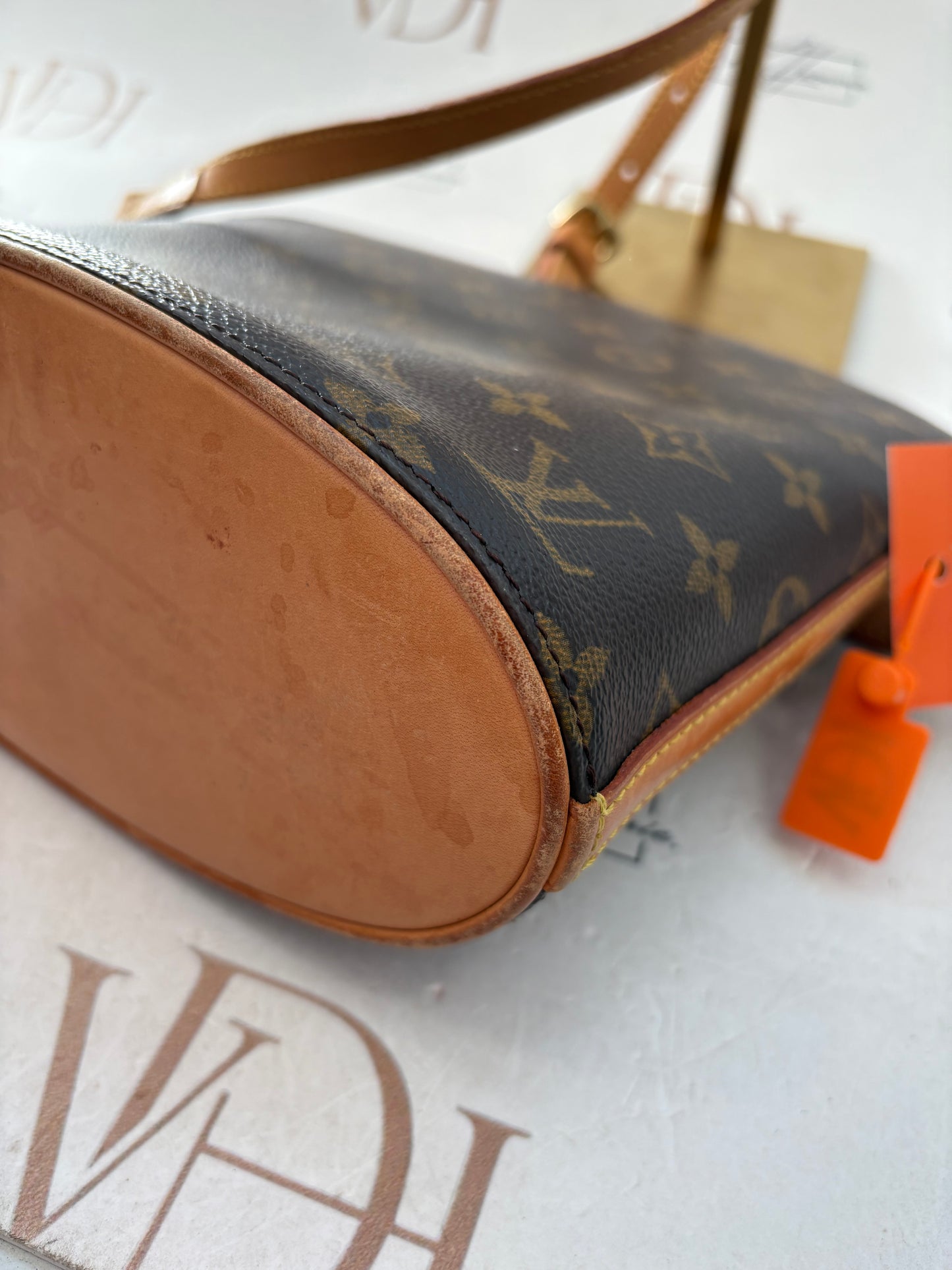 019006 - Louis Vuitton Drouot