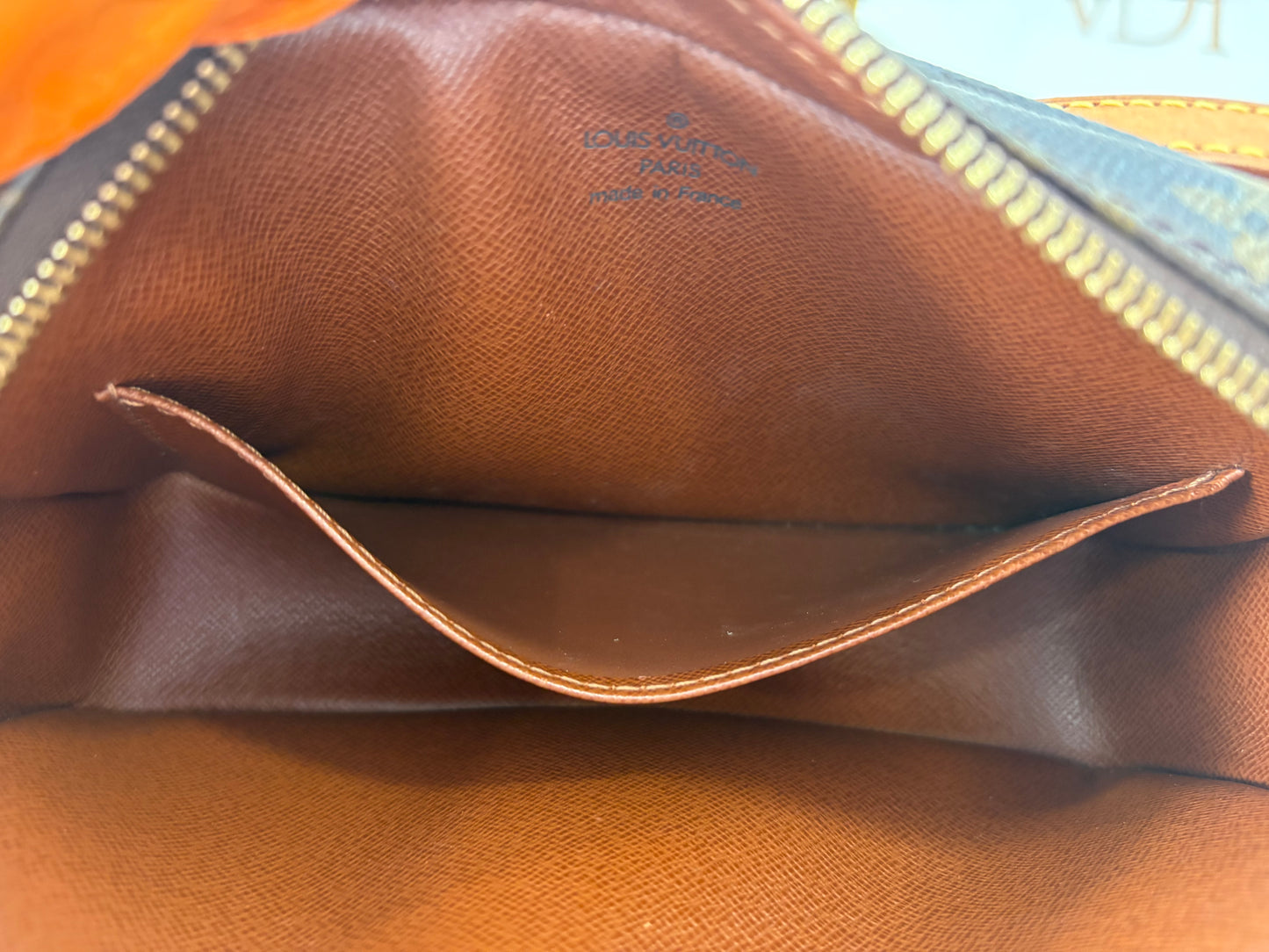 018526 - Louis Vuitton Pochette Cite