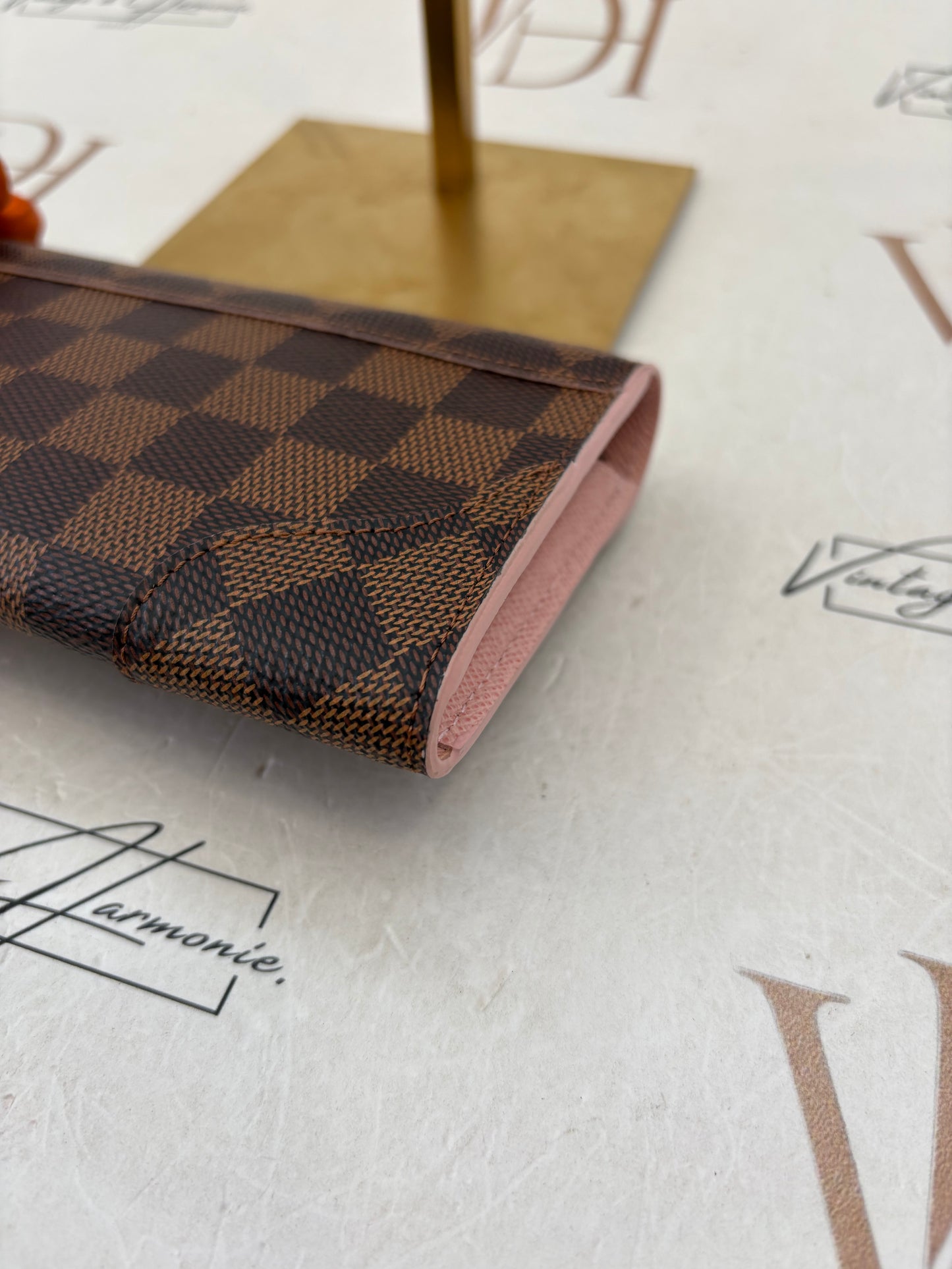 383269 - Louis Vuitton Caissa Wallet
