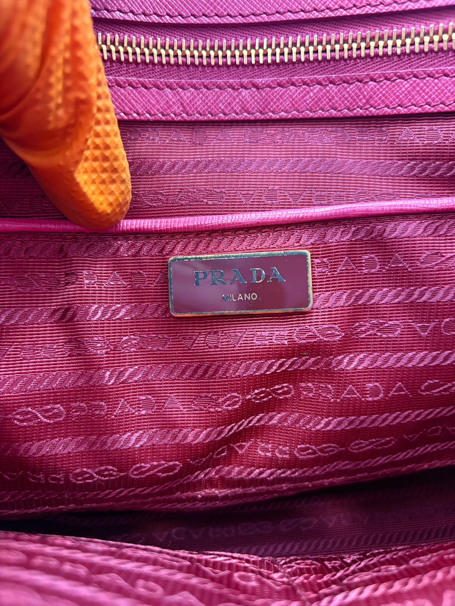 201015 - Prada Galleria Pink