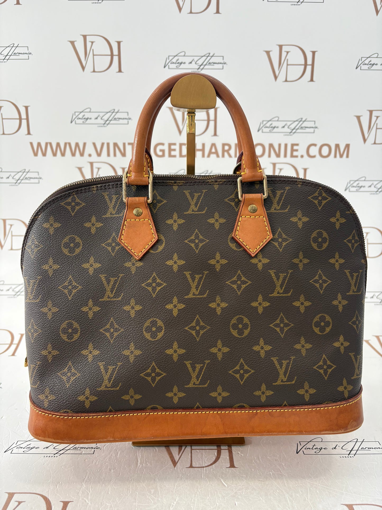 017713 - Louis Vuitton Alma