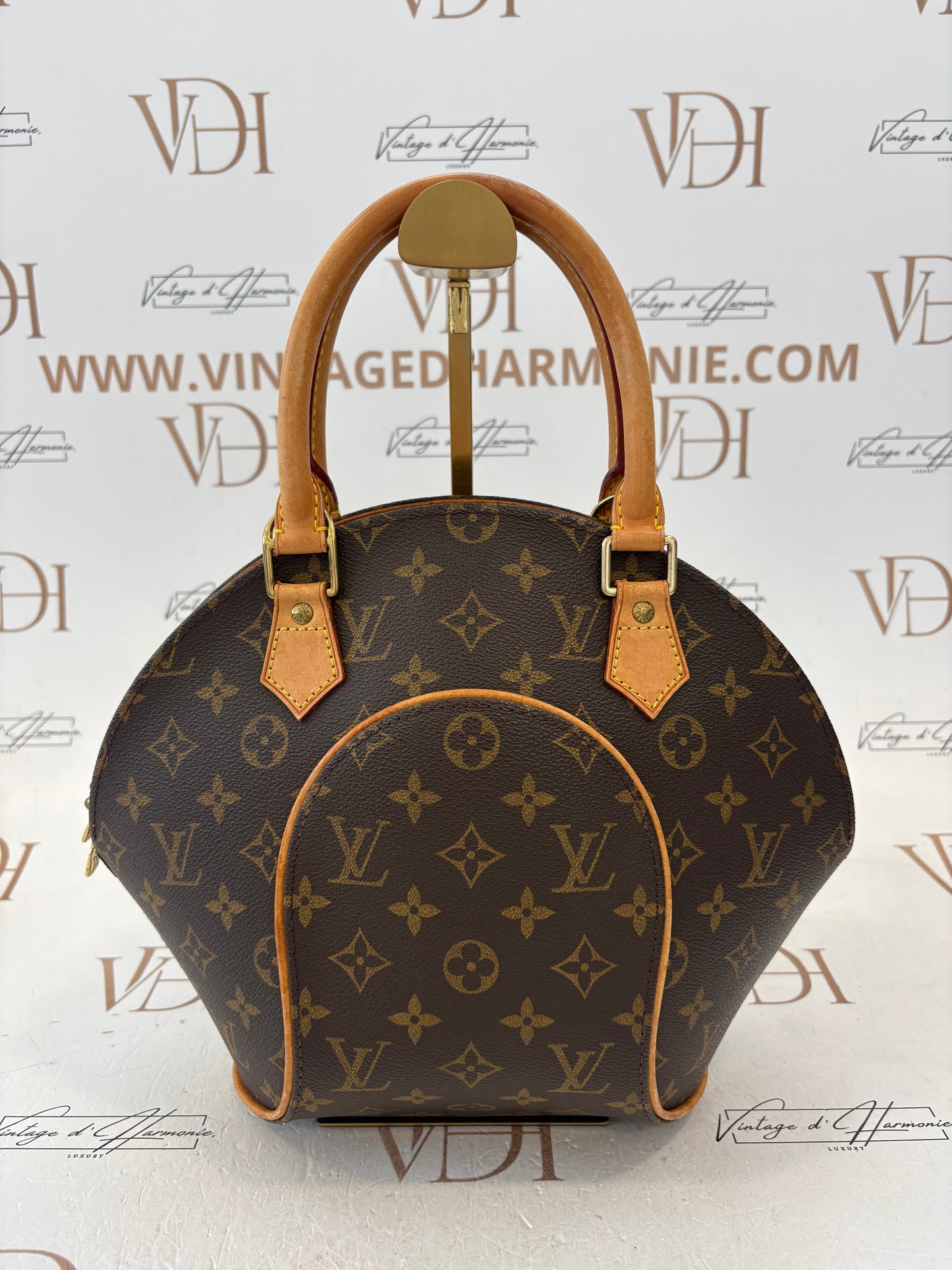 017064 - Louis Vuitton Ellipse PM
