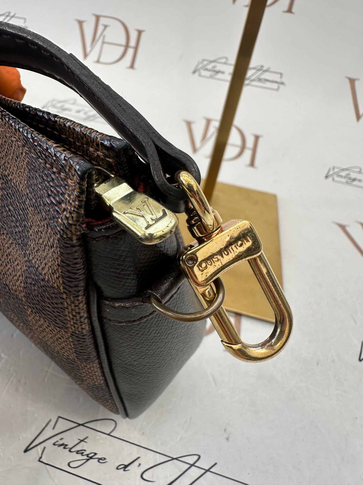017849 - Louis Vuitton Damier Trousse Makeup