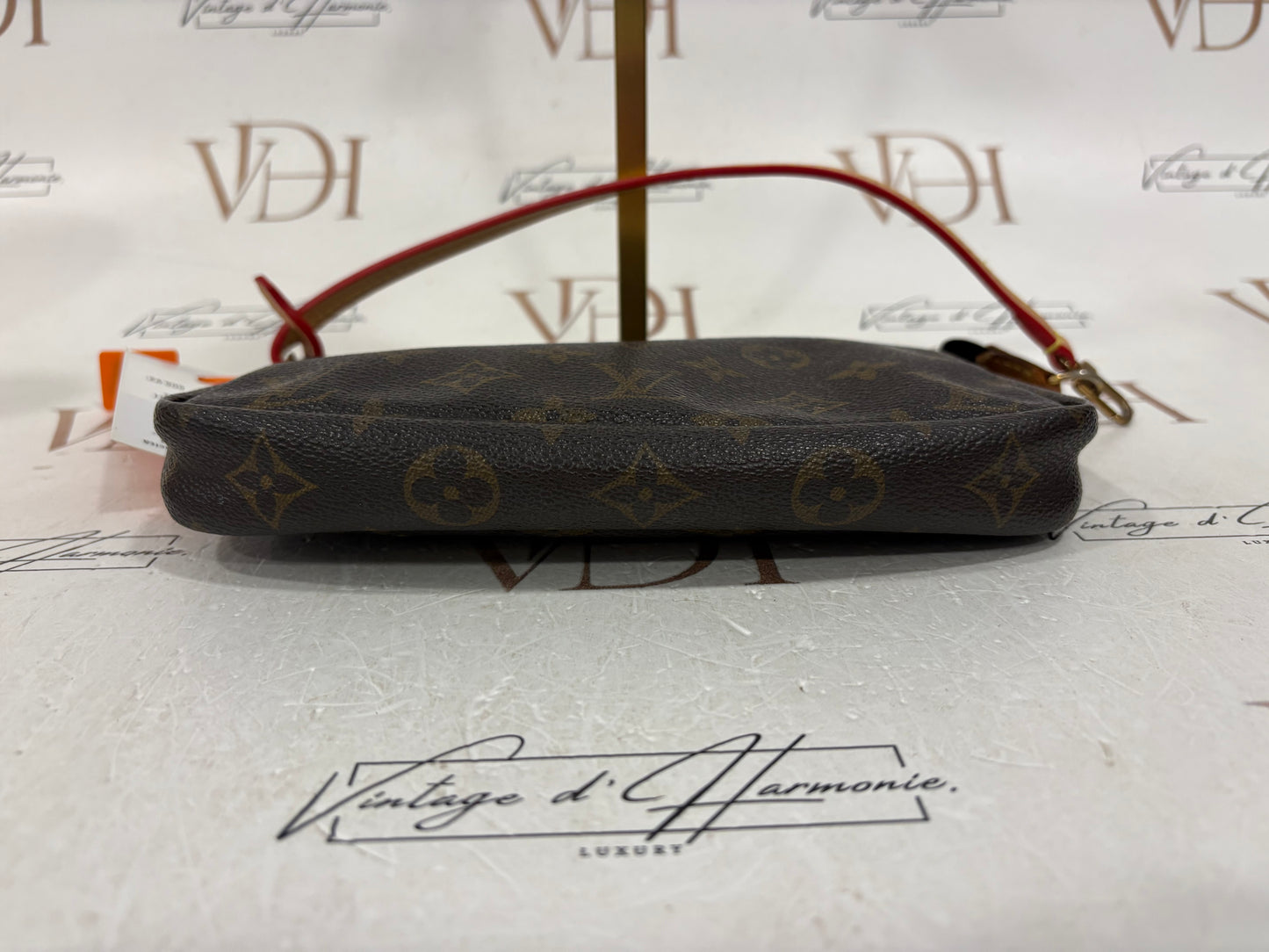 018980 - Louis Vuitton Pochette Accessoires