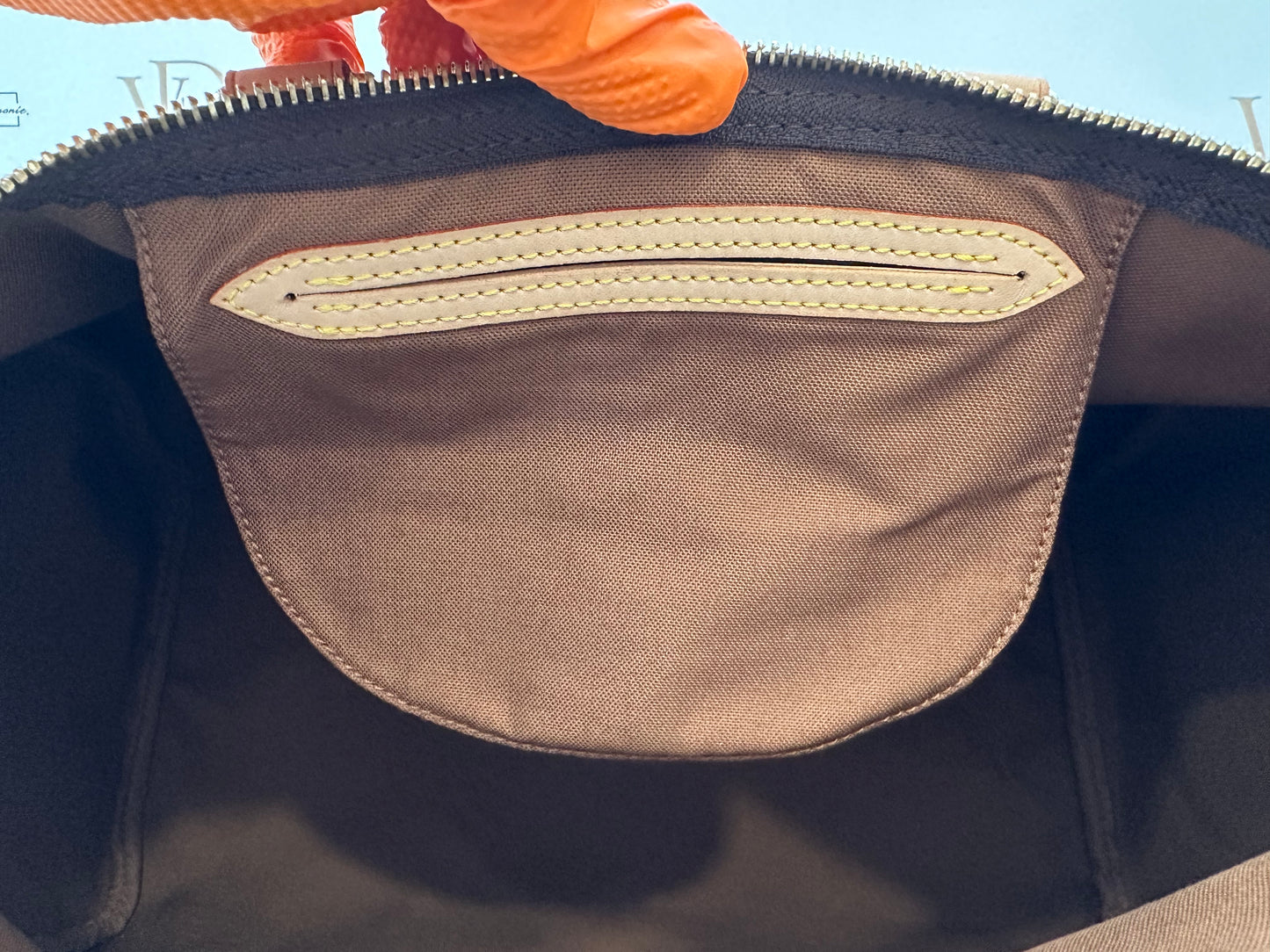 017909 - Louis Vuitton Speedy 40