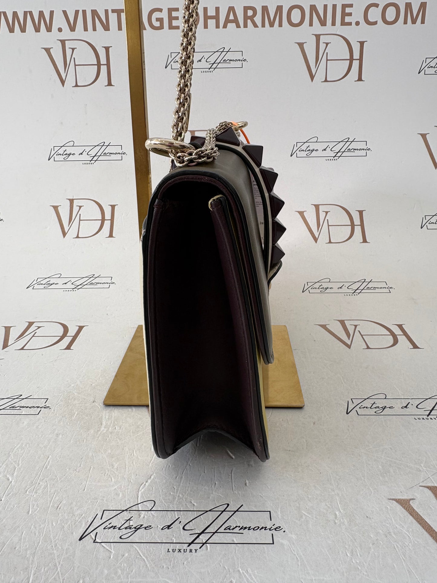 383475 - Valentino Glam Lock