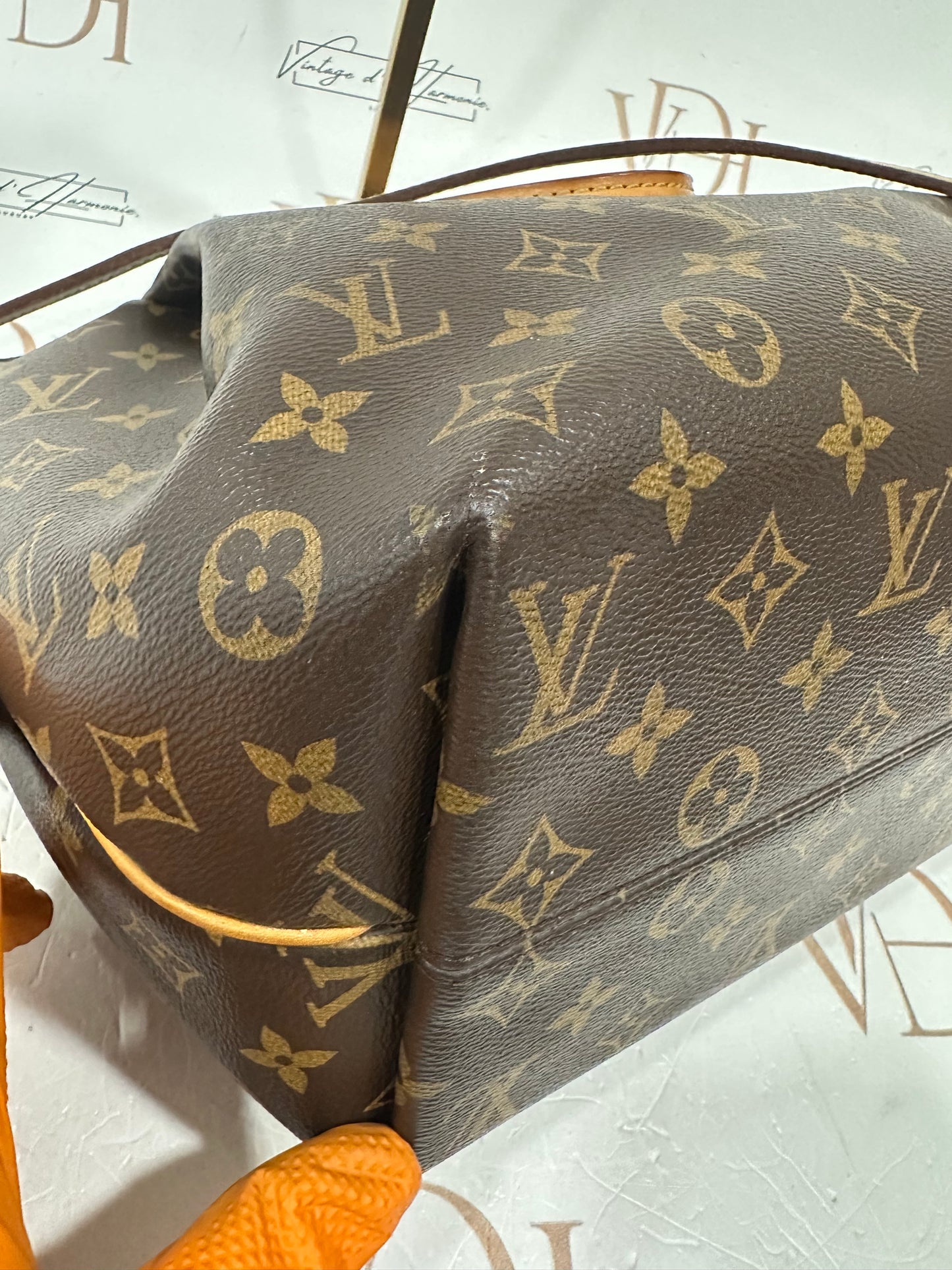 382974 - Louis Vuitton Turenne