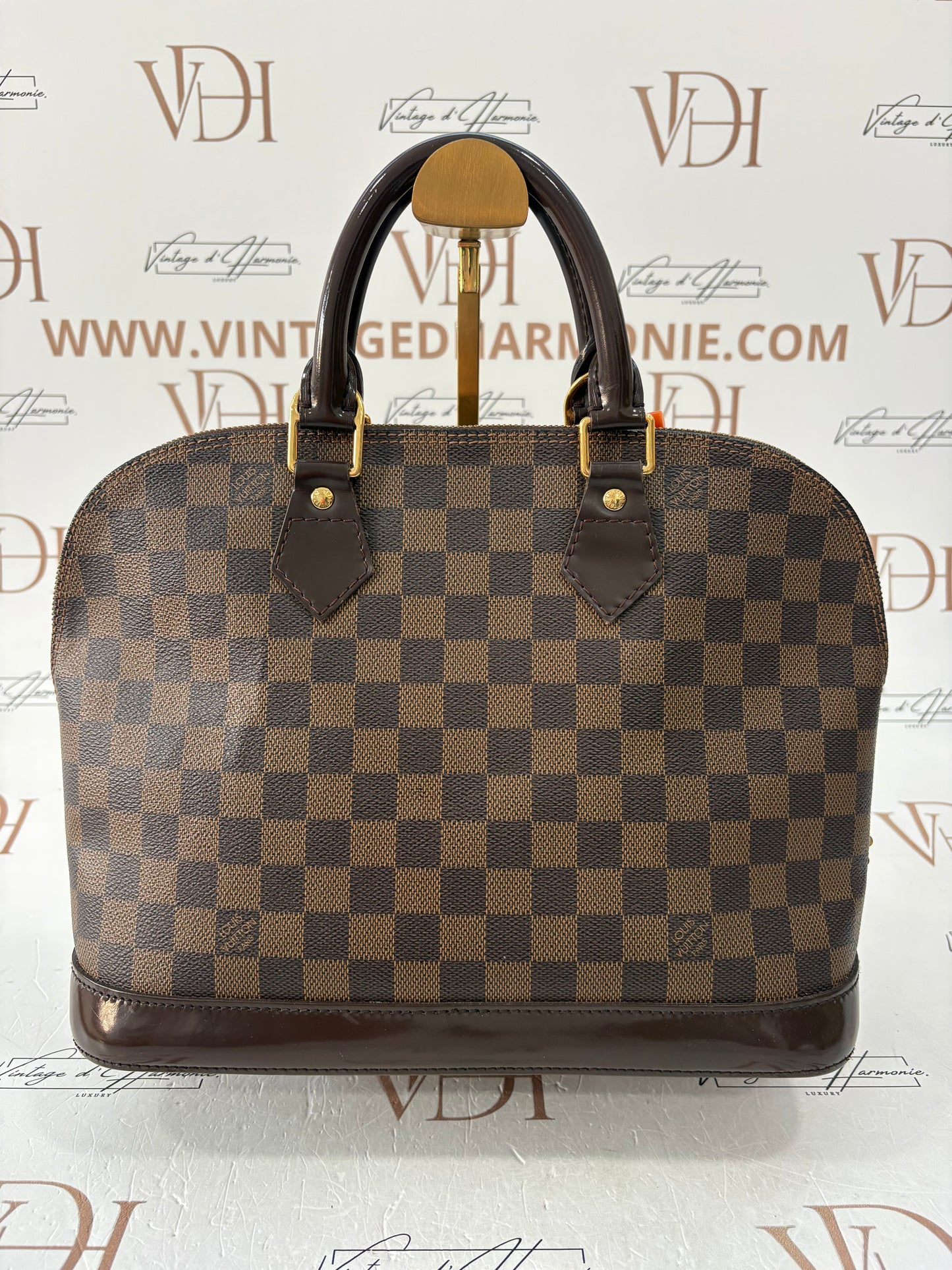 017861 - Louis Vuitton Alma Damier