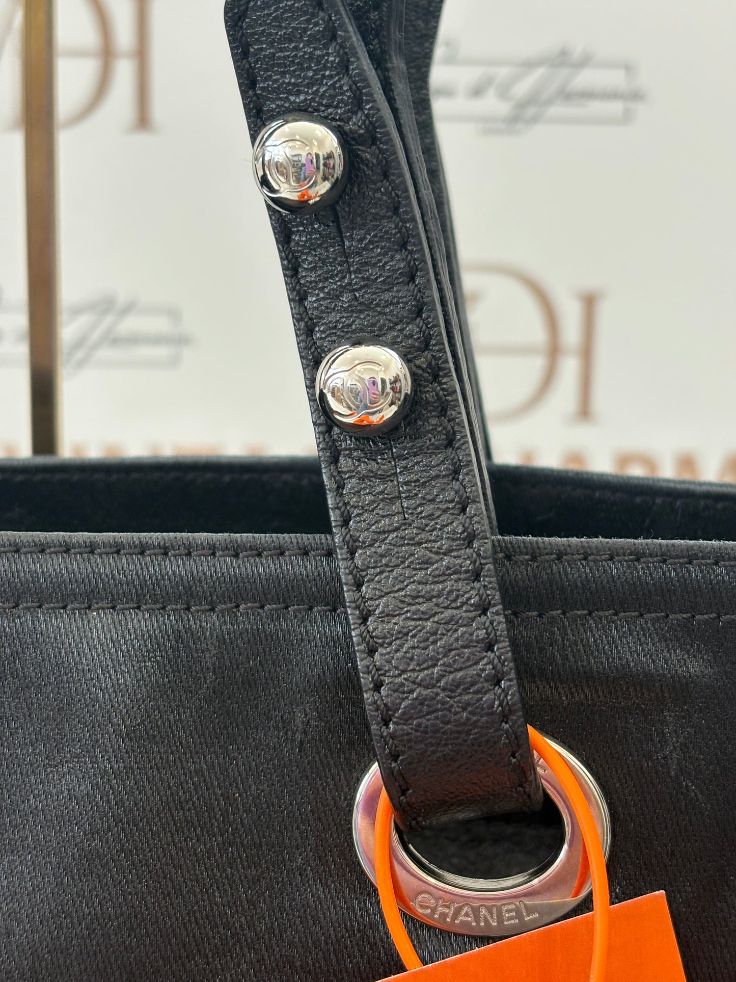 018097 - Chanel Paris-Biaritz MM tote
