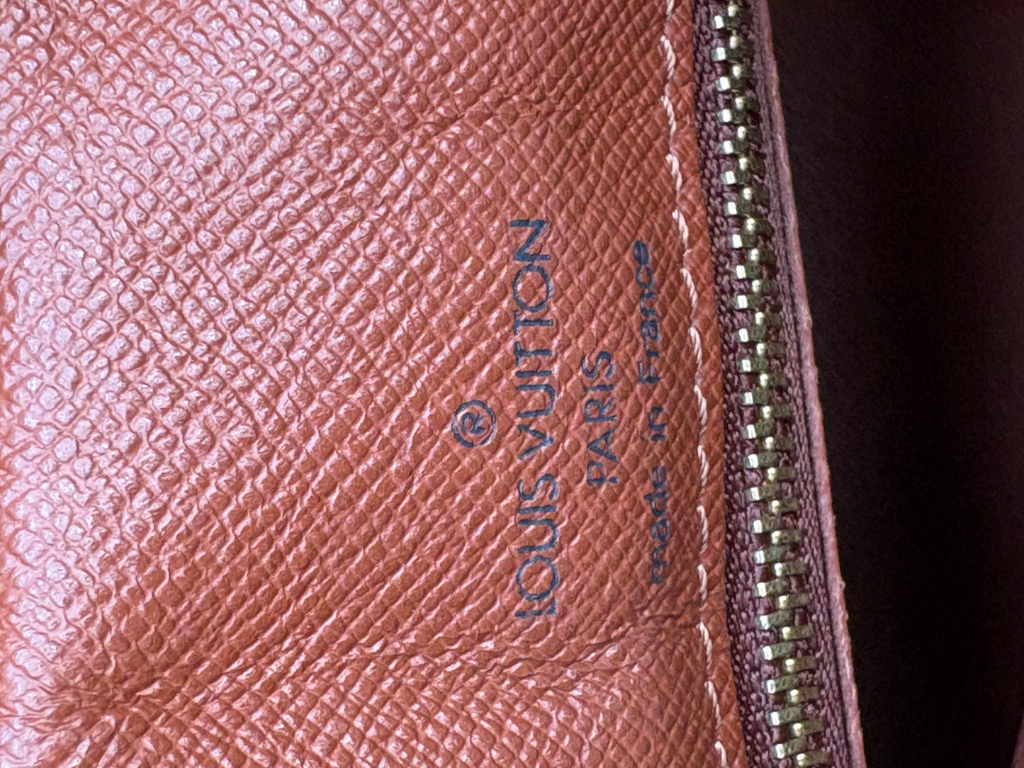 018797 - Louis Vuitton Boulogne