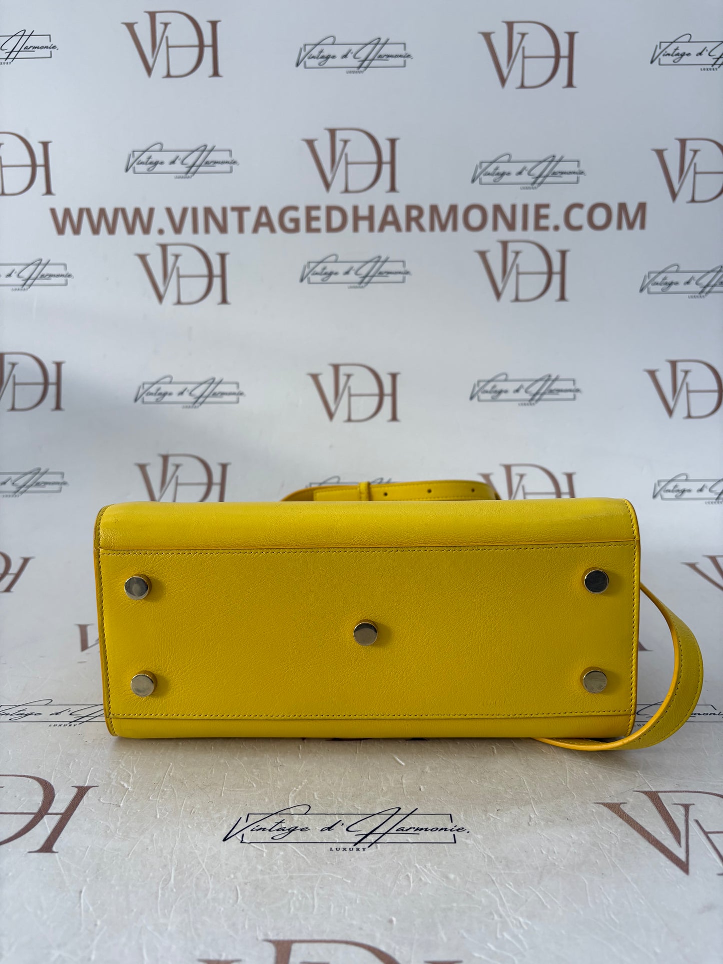 383705 - Saint Laurent Sac De Jour Baby