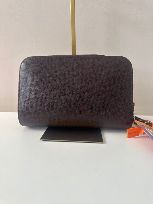 Louis Vuitton Pochette Taiga