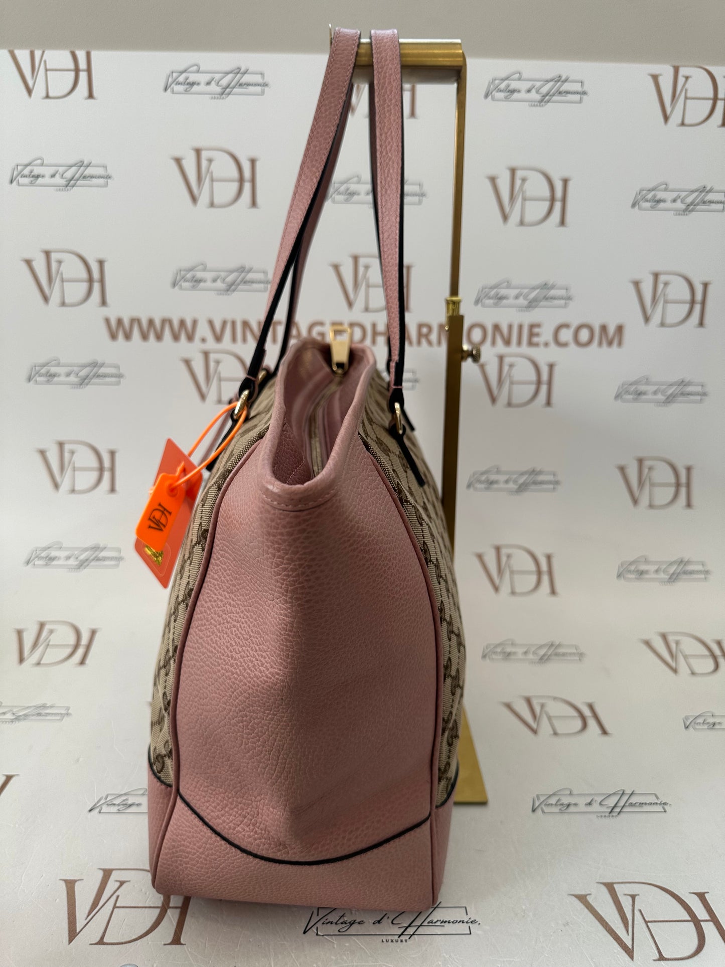 382878 - Gucci Bree