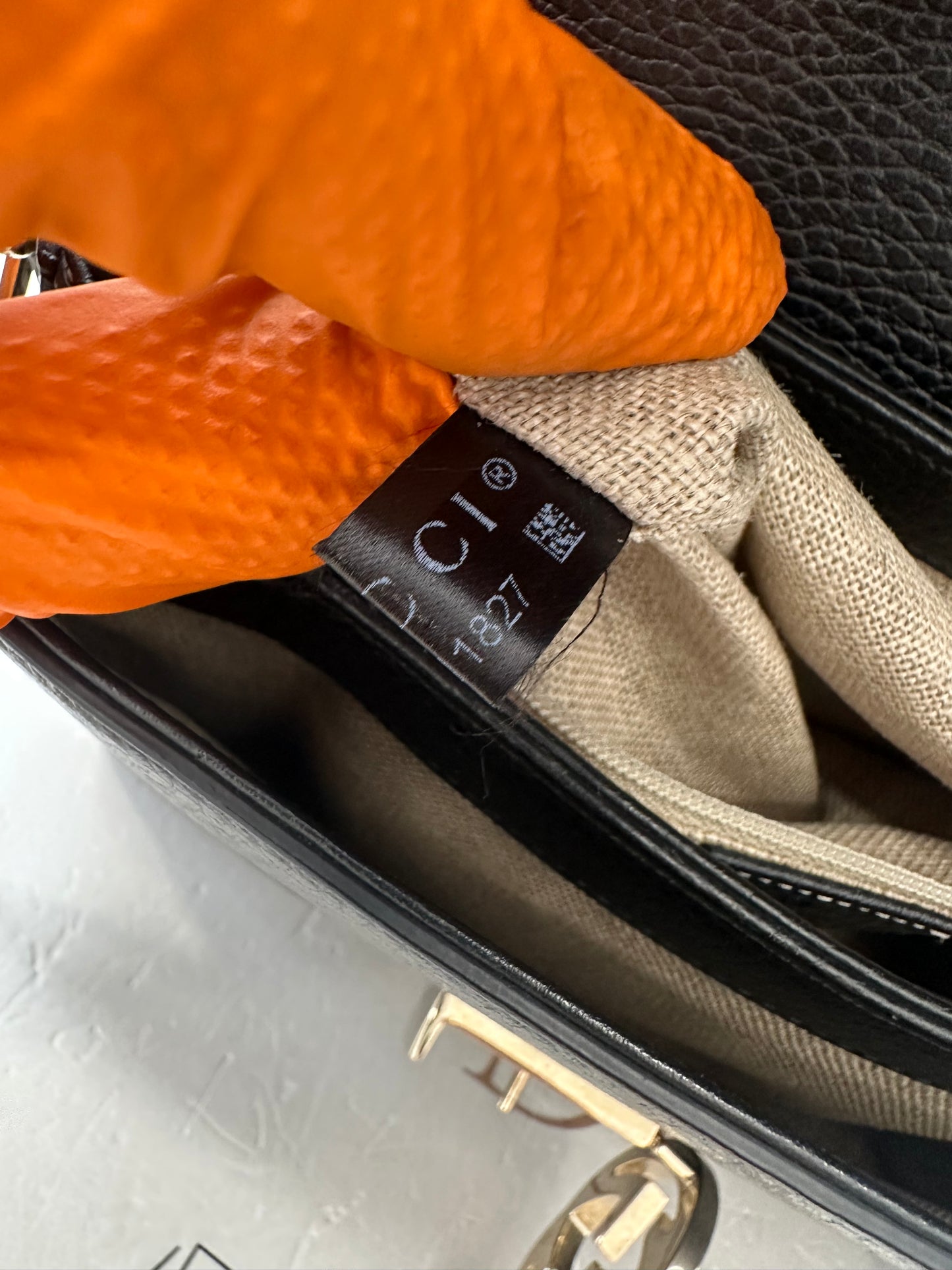 382734 - Gucci Interlocking