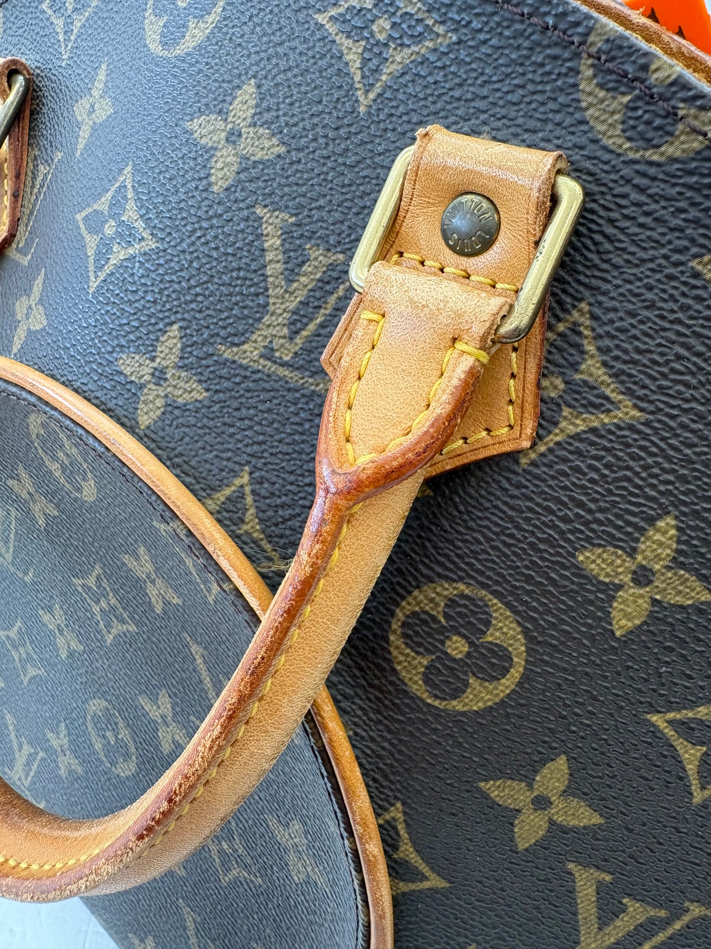 017712 - Louis Vuitton Ellipse MM