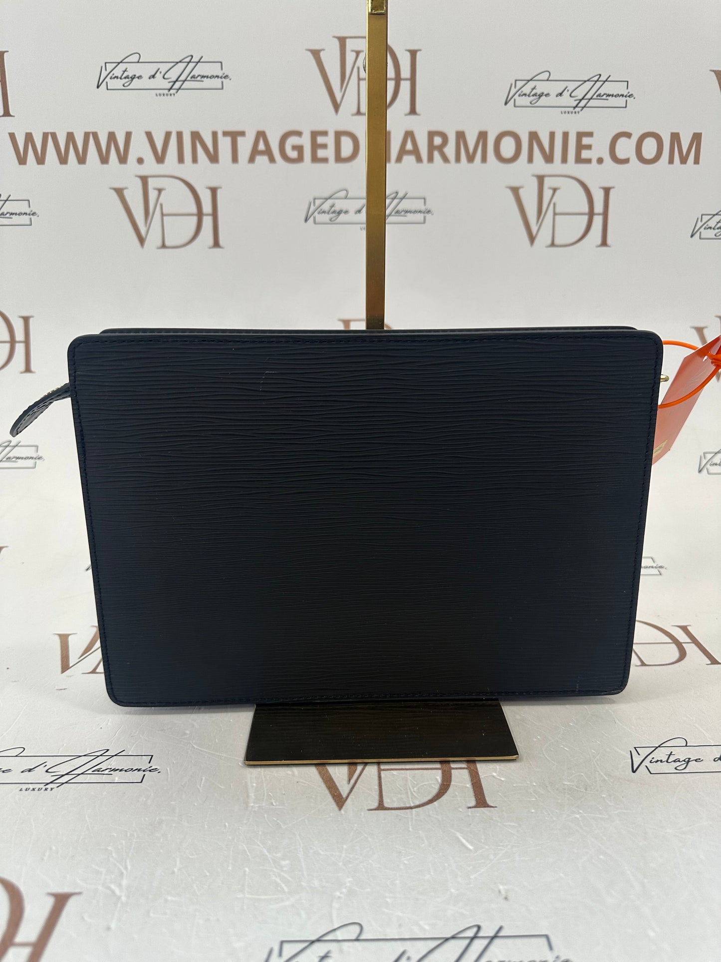 017888 - Louis Vuitton Black Epi Pochette Clutch