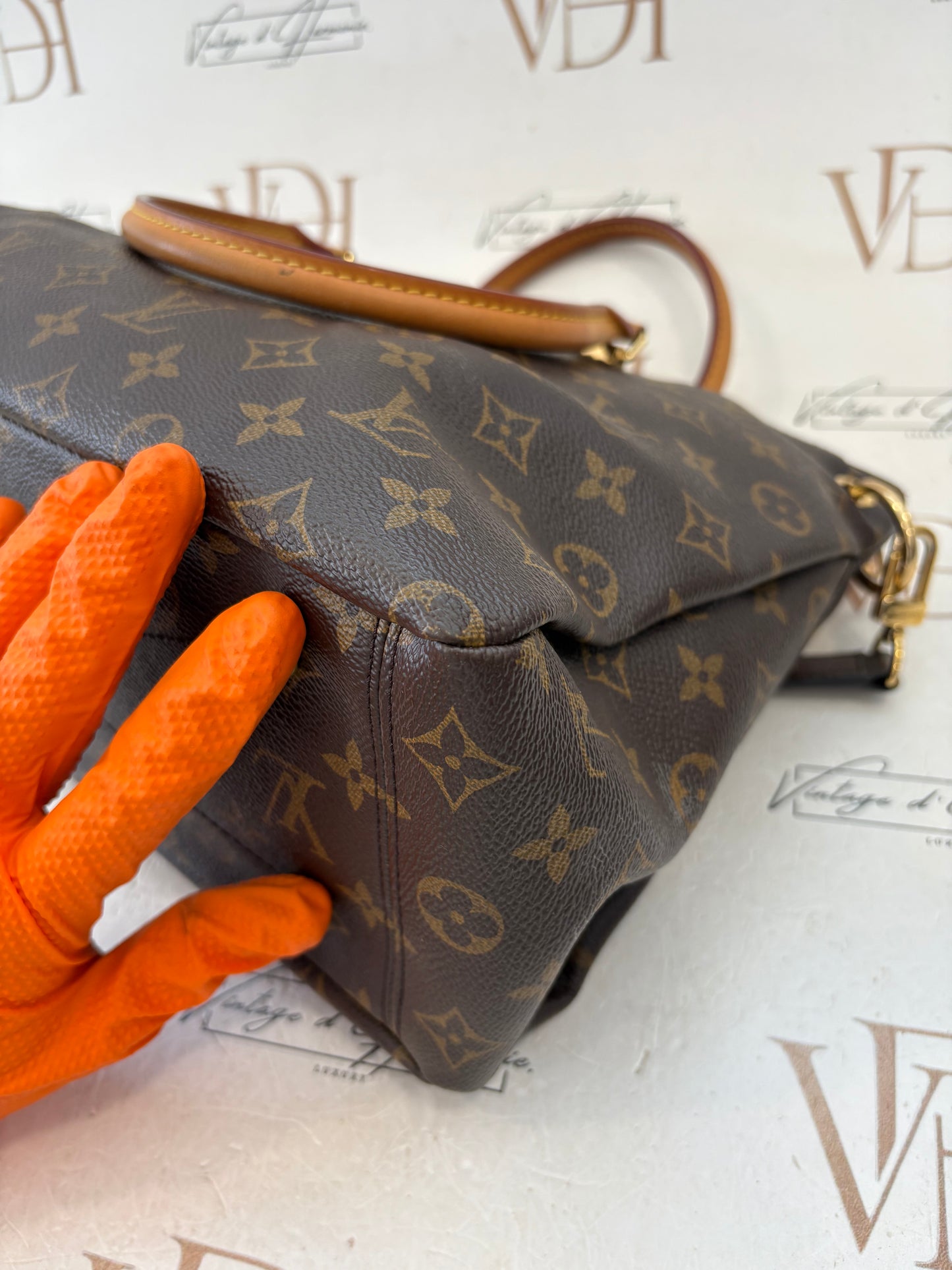 201178 - Louis Vuitton Pallas