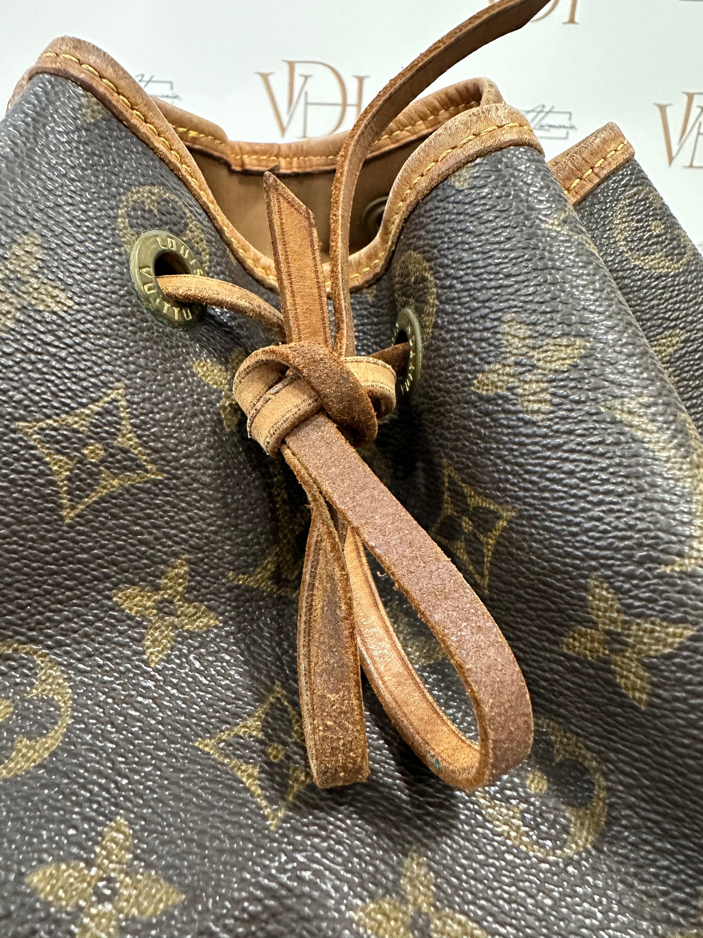 017793 - Louis Vuitton Montsouris GM