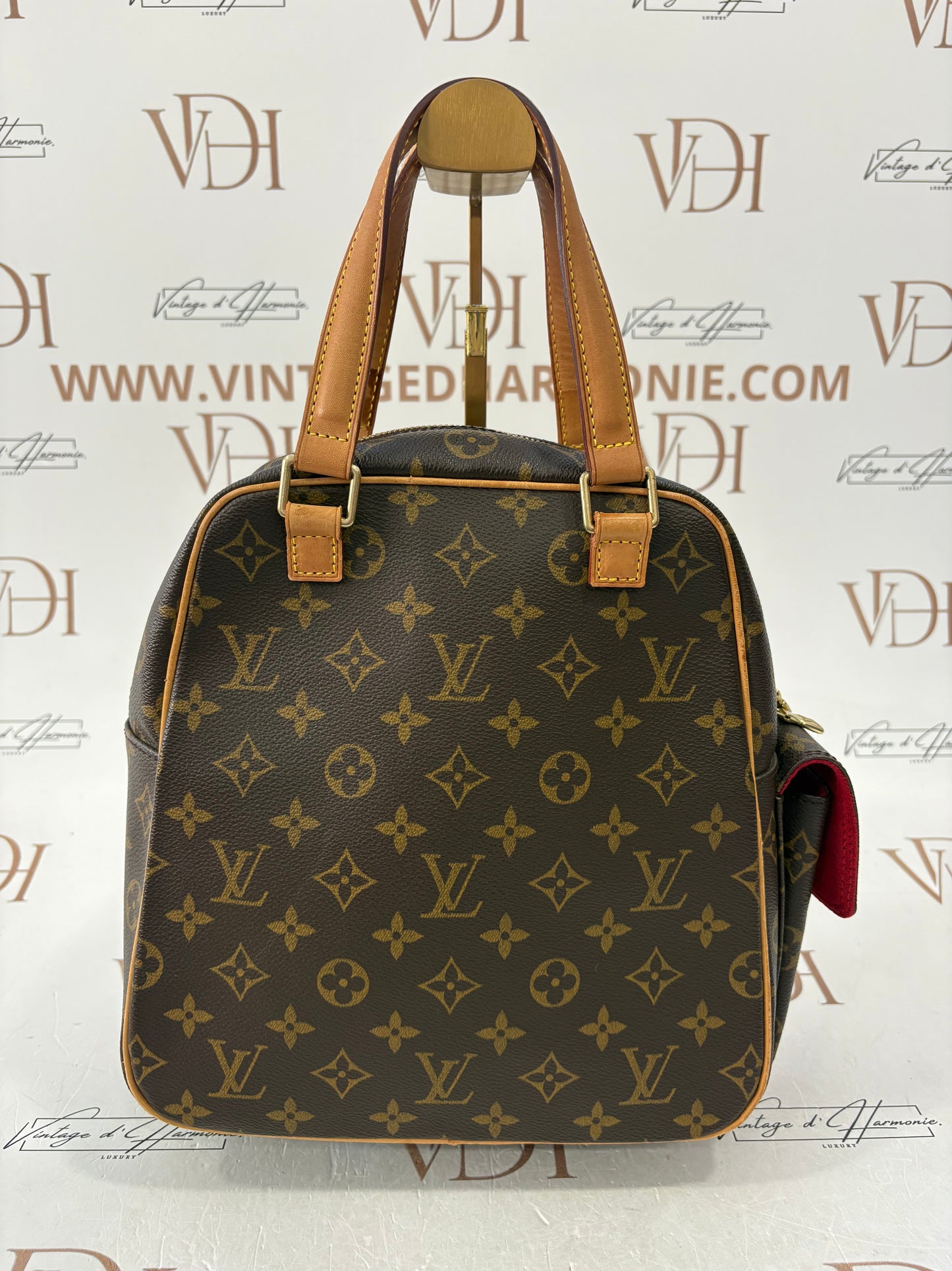 016930 - Louis Vuitton Excentricite