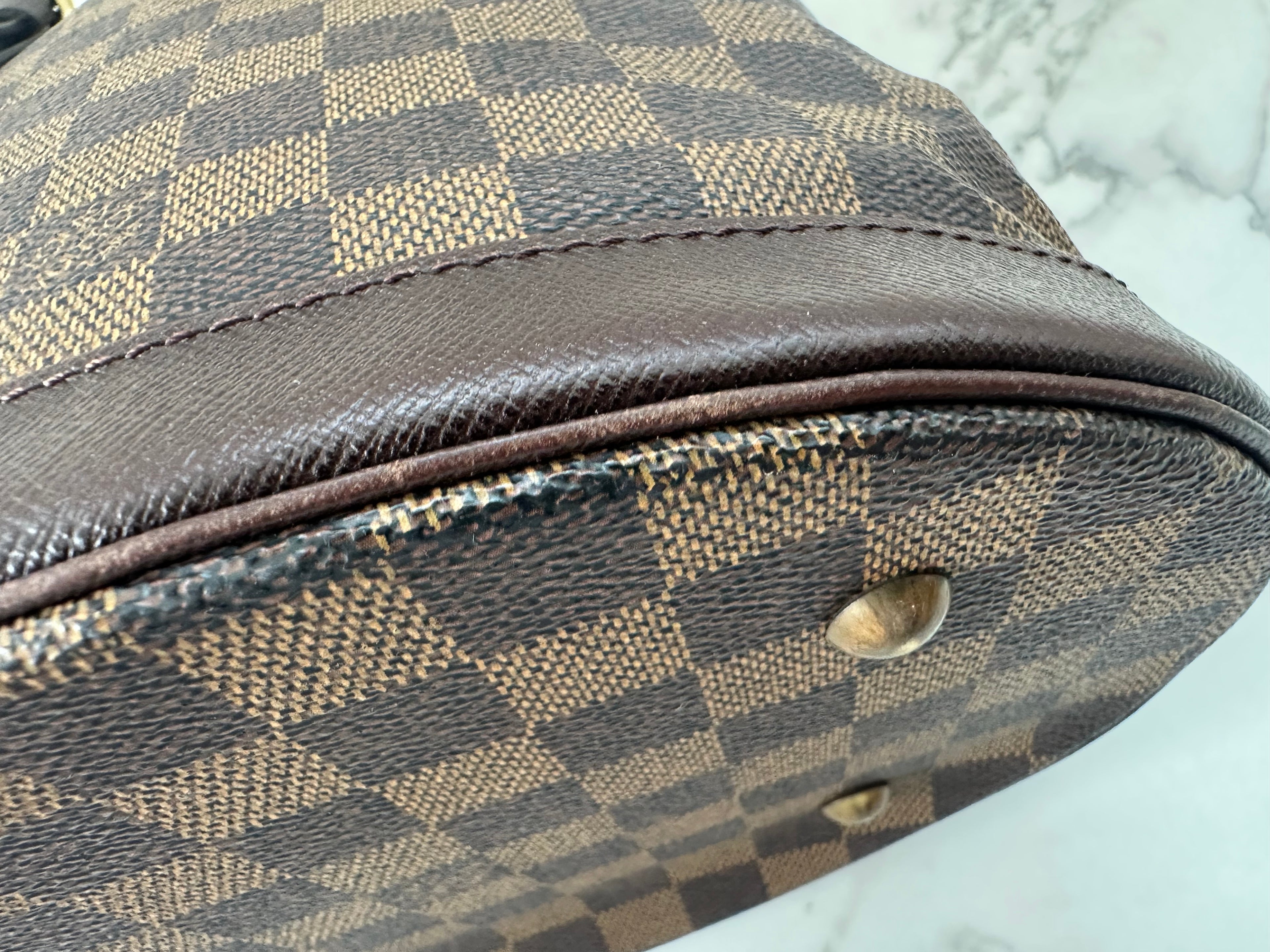 Louis Vuitton Marais