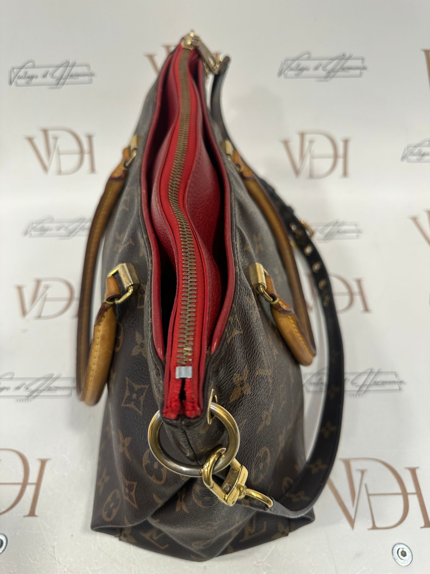 382945 -  - Louis Vuitton Pallas