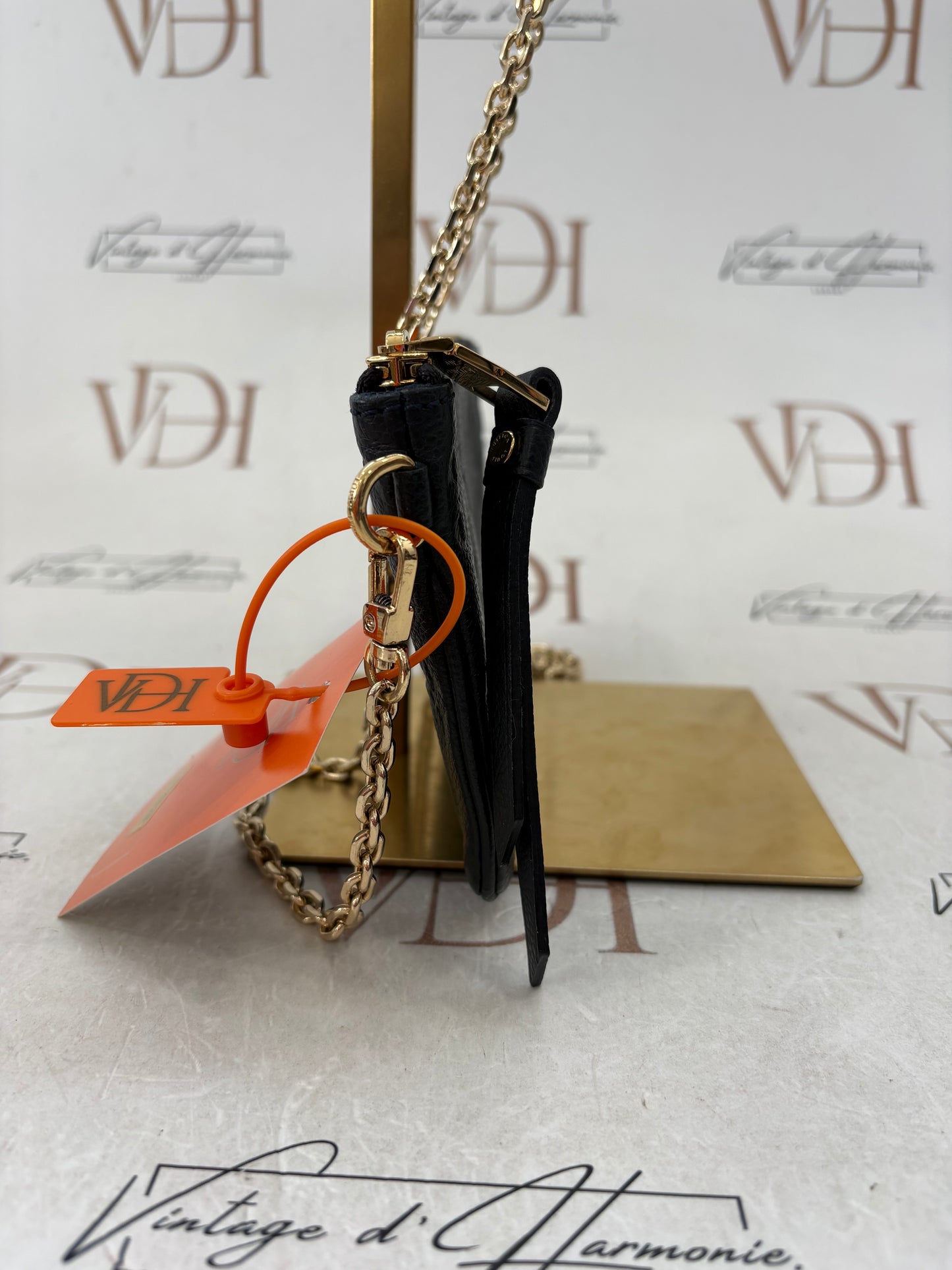 018828 - Louis Vuitton Pochette Mini