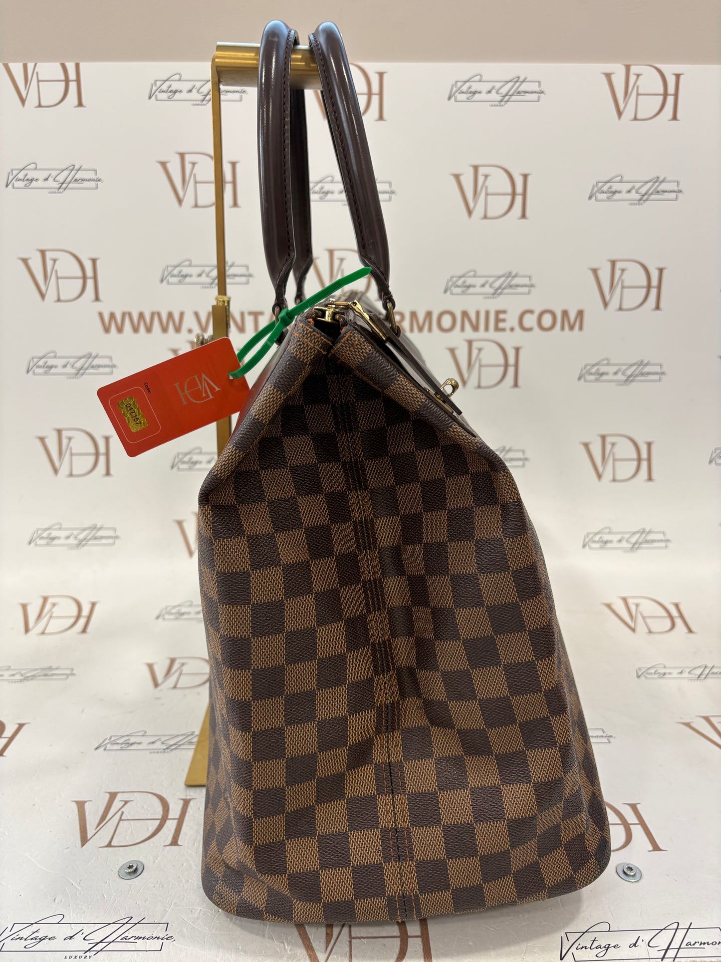 017157 - Louis Vuitton Greenwich PM
