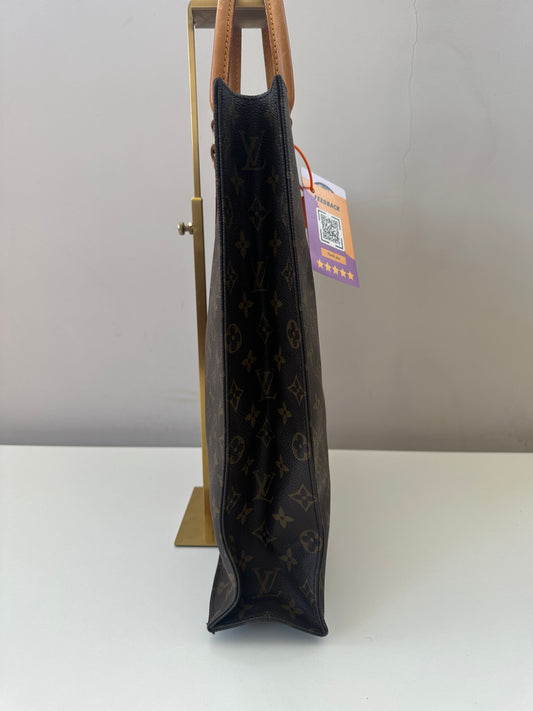 Louis Vuitton Sac Plat