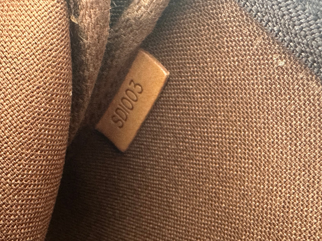 Louis Vuitton pochette