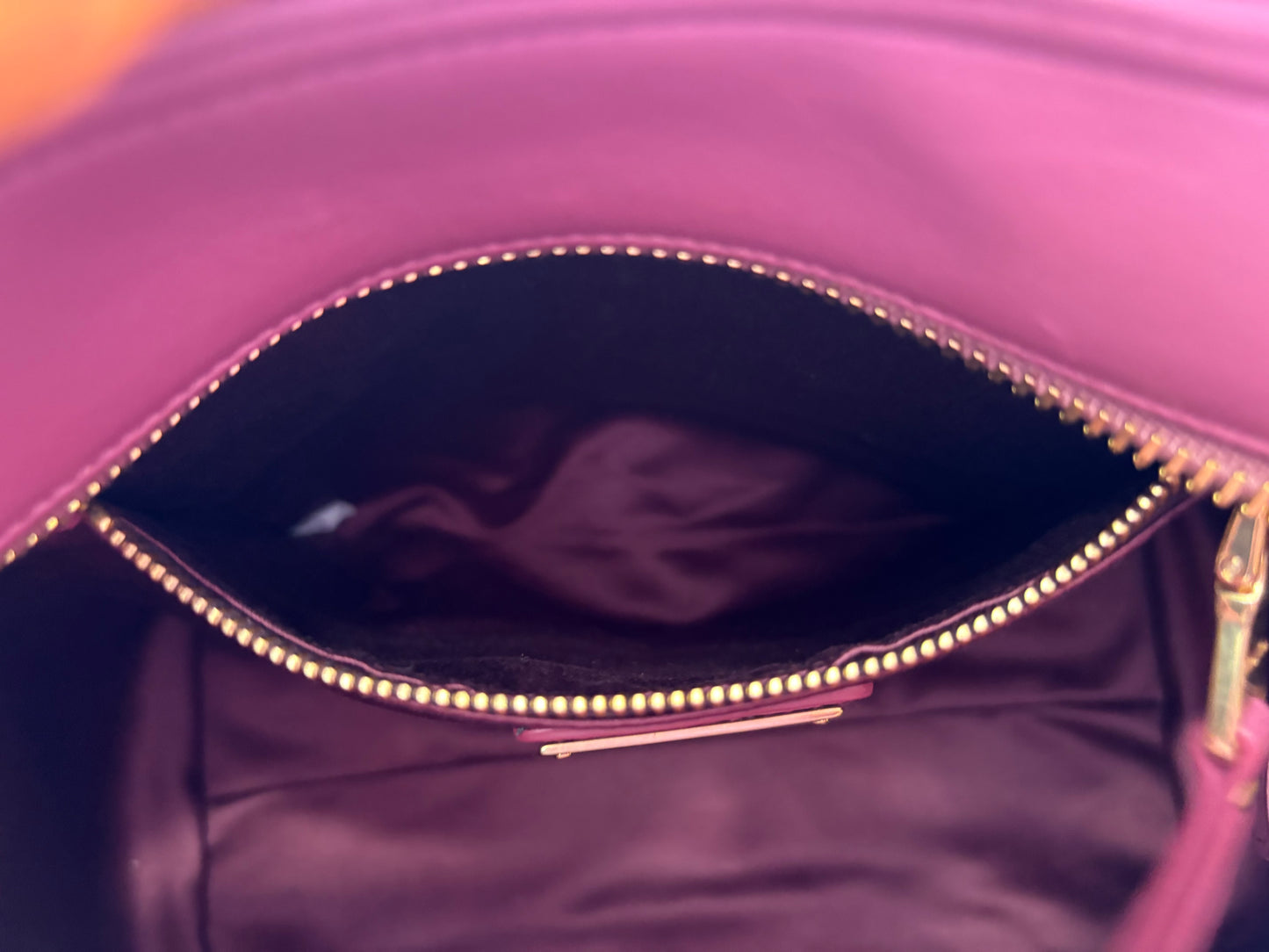 384327 - Miu Miu