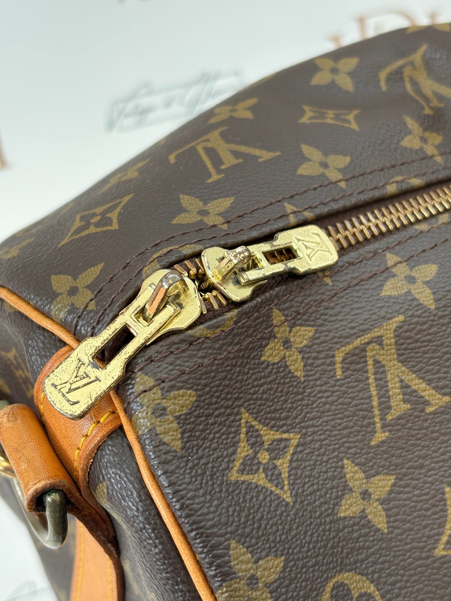 018698 - Louis Vuitton Keepall Bandouliere