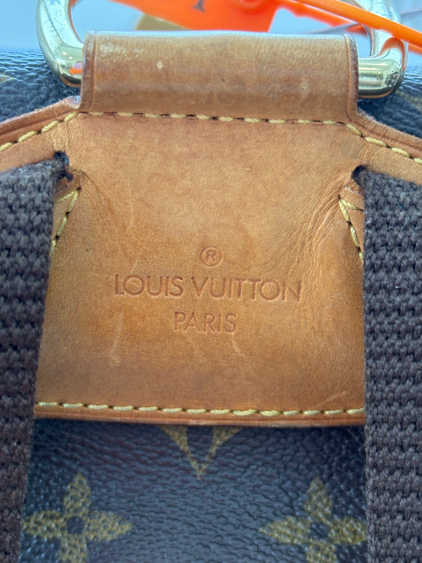 018565 - Louis Vuitton Montsouris GM