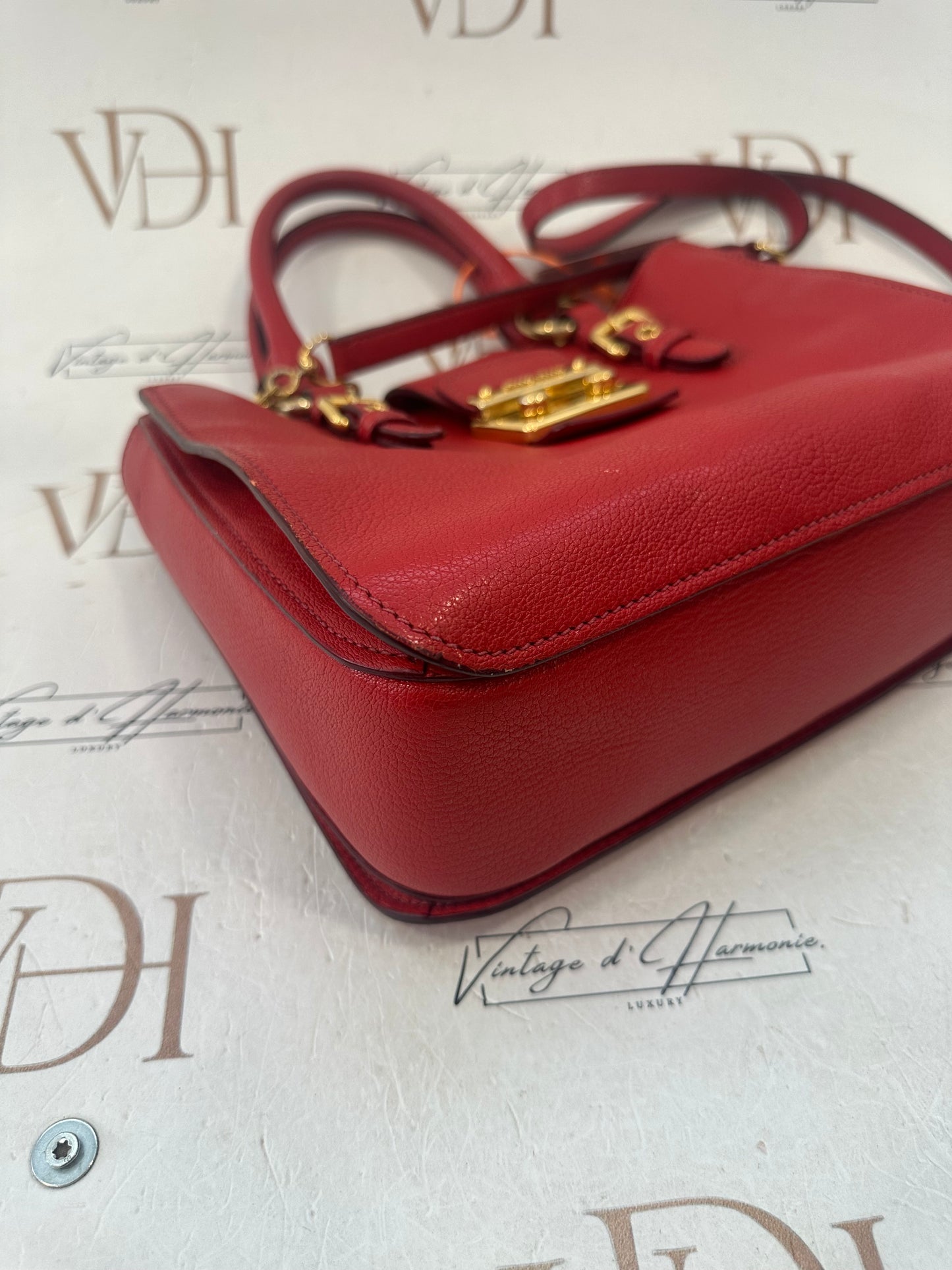 383859 - Miumiu