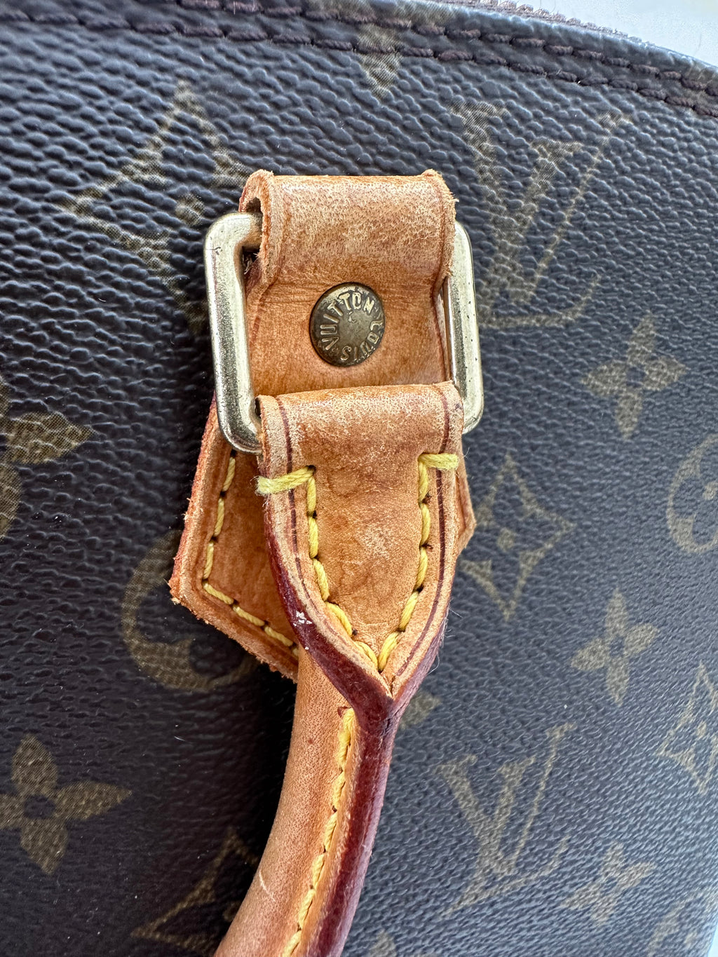 Louis Vuitton Alma