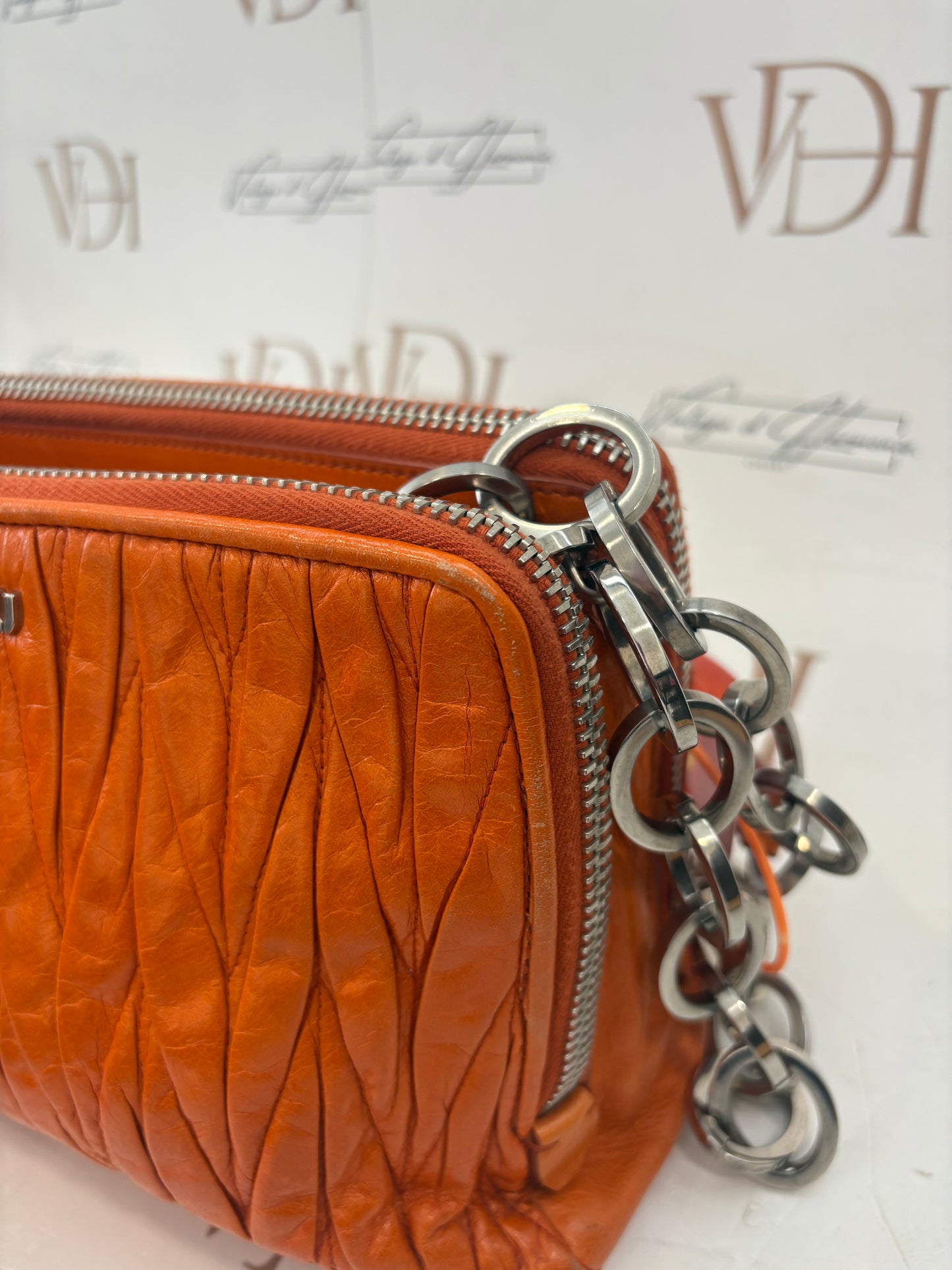 384310 - Miu Miu Orange