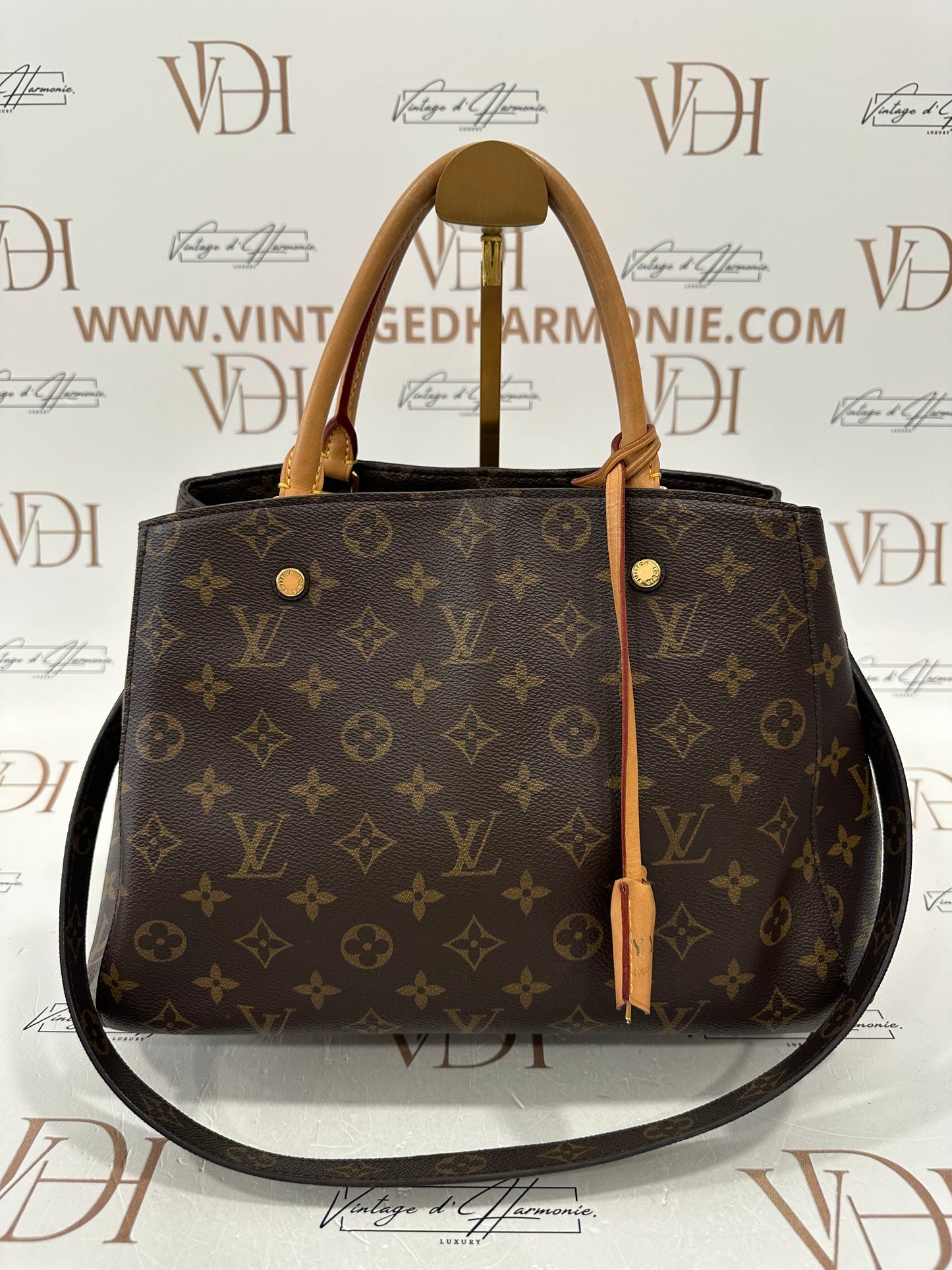 382825 - Louis Vuitton Montaigne