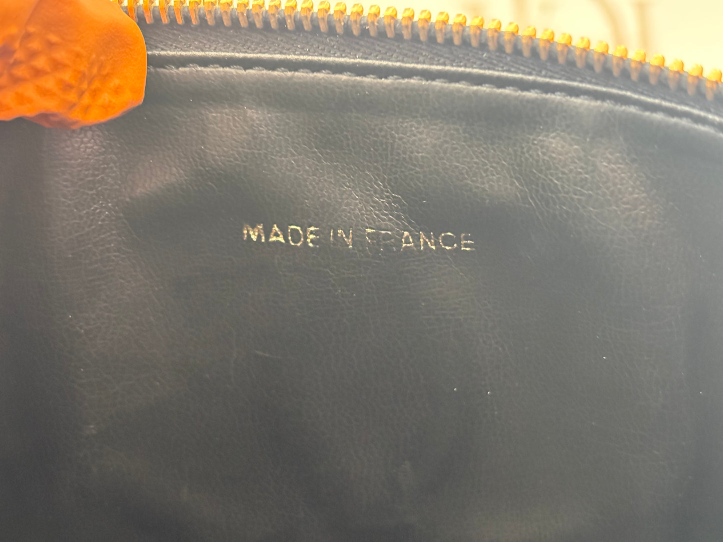018034 - Chanel Black Calfskin Vanity
