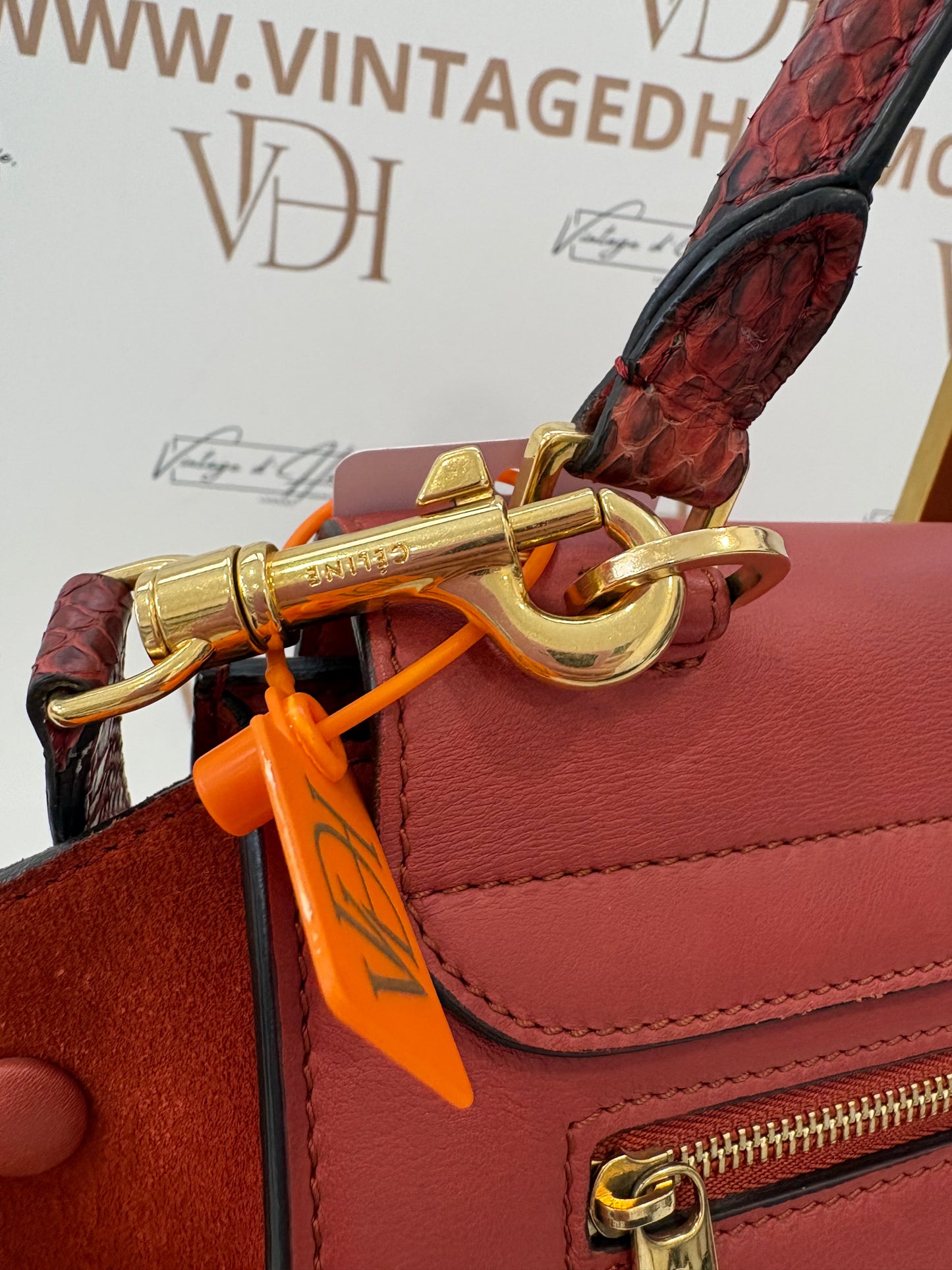 383239 - Céline Trapeze