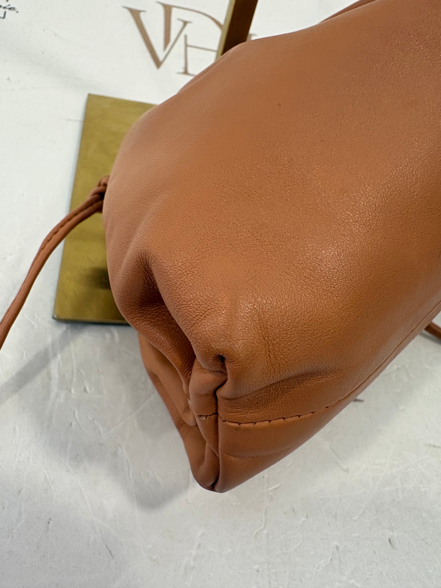 382774 - Bottega Veneta Pouch