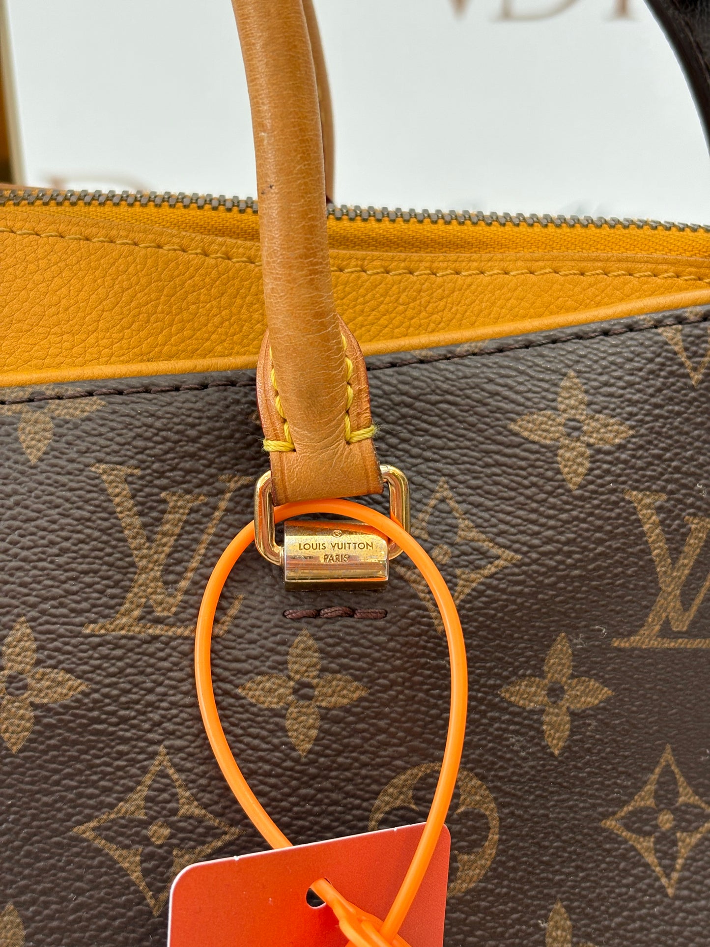 384141 - Louis Vuitton Pallas
