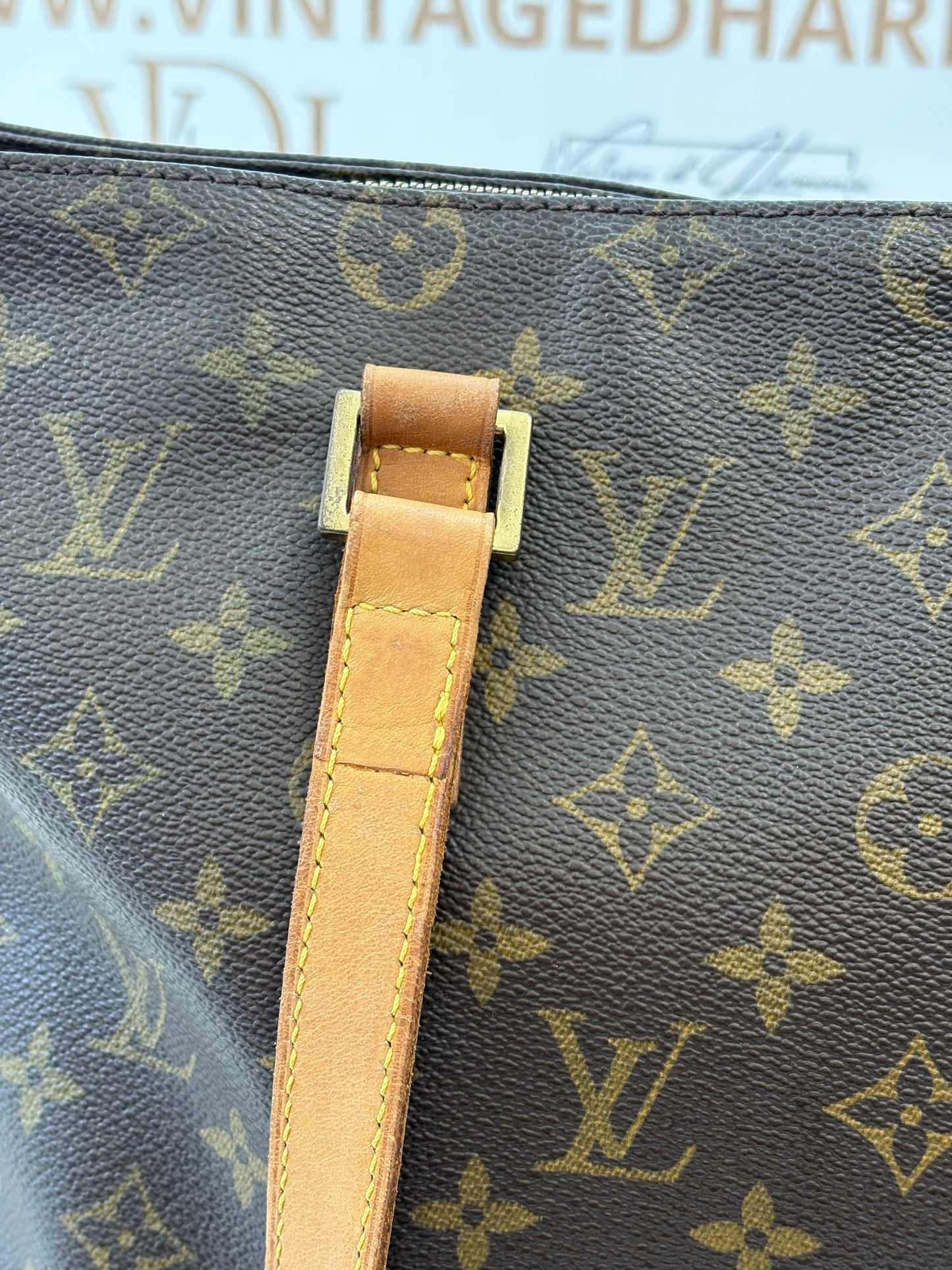 018582 - Louis Vuitton Cabas Mezzo