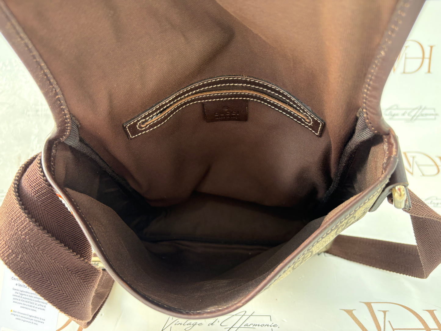 201641 - Gucci GG Supreme