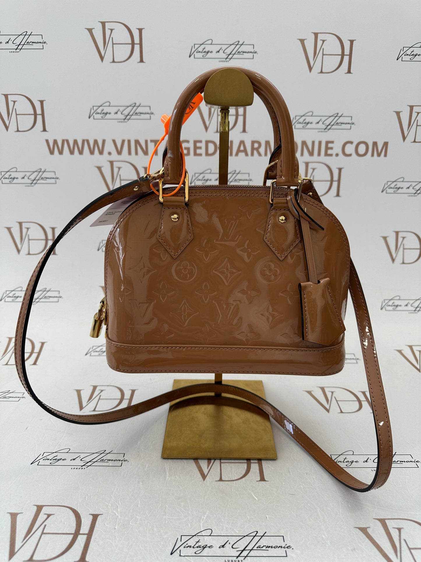 382897 - Louis Vuitton Alma BB Brown