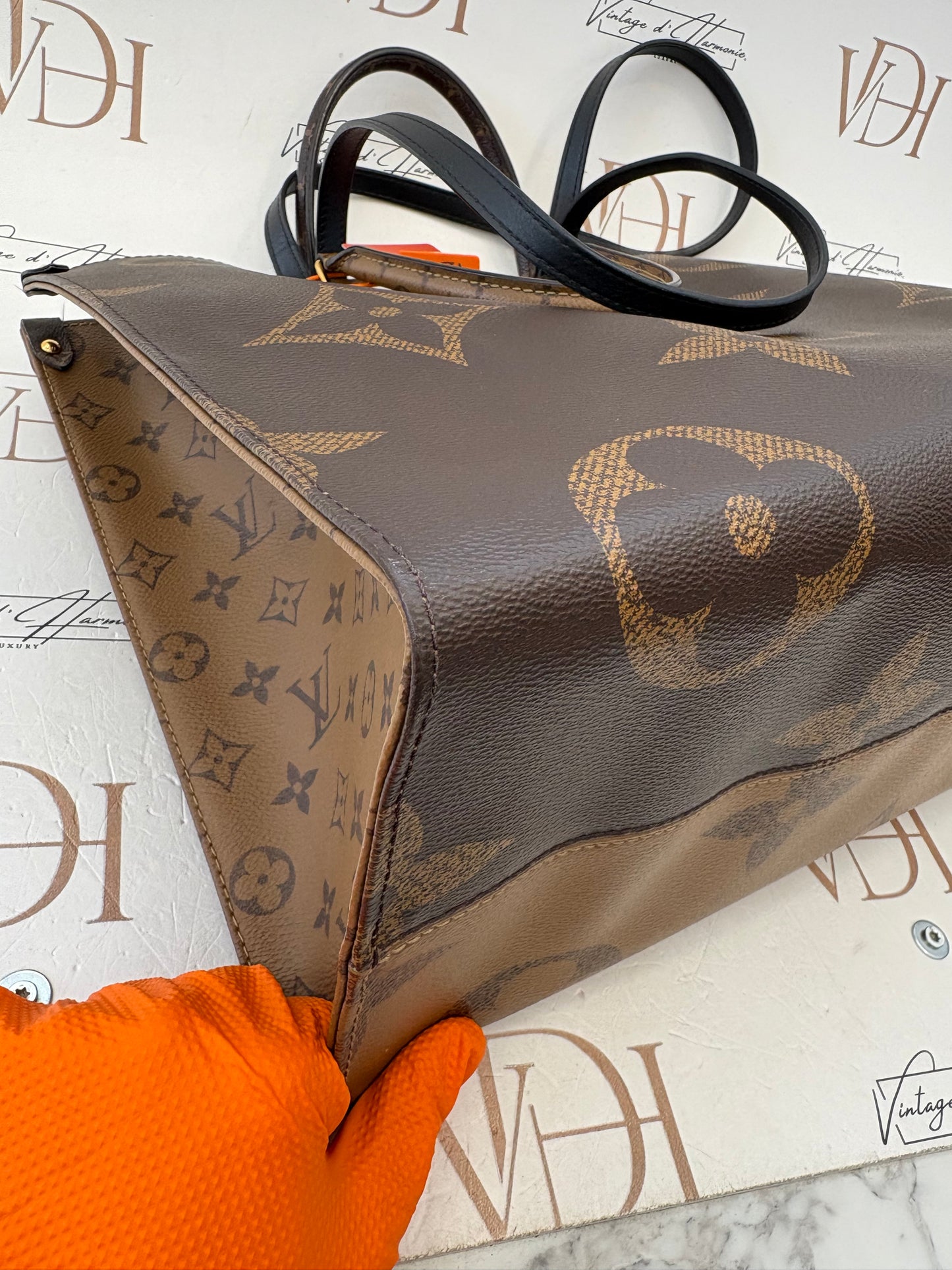 383351 - Louis Vuitton Onthego