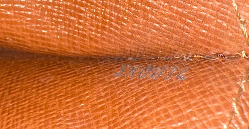 Louis Vuitton Monceau 28