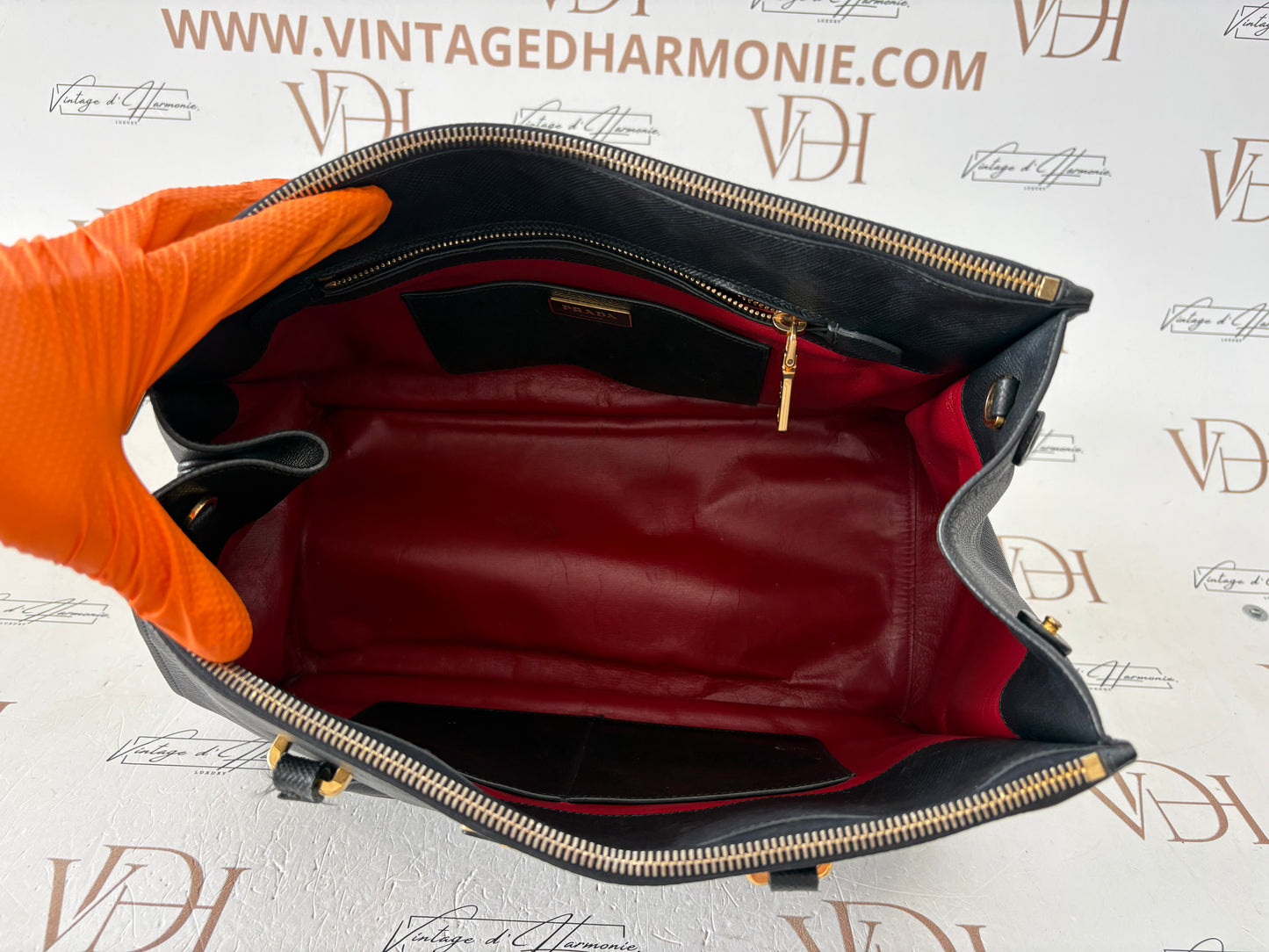201166 - Prada Black