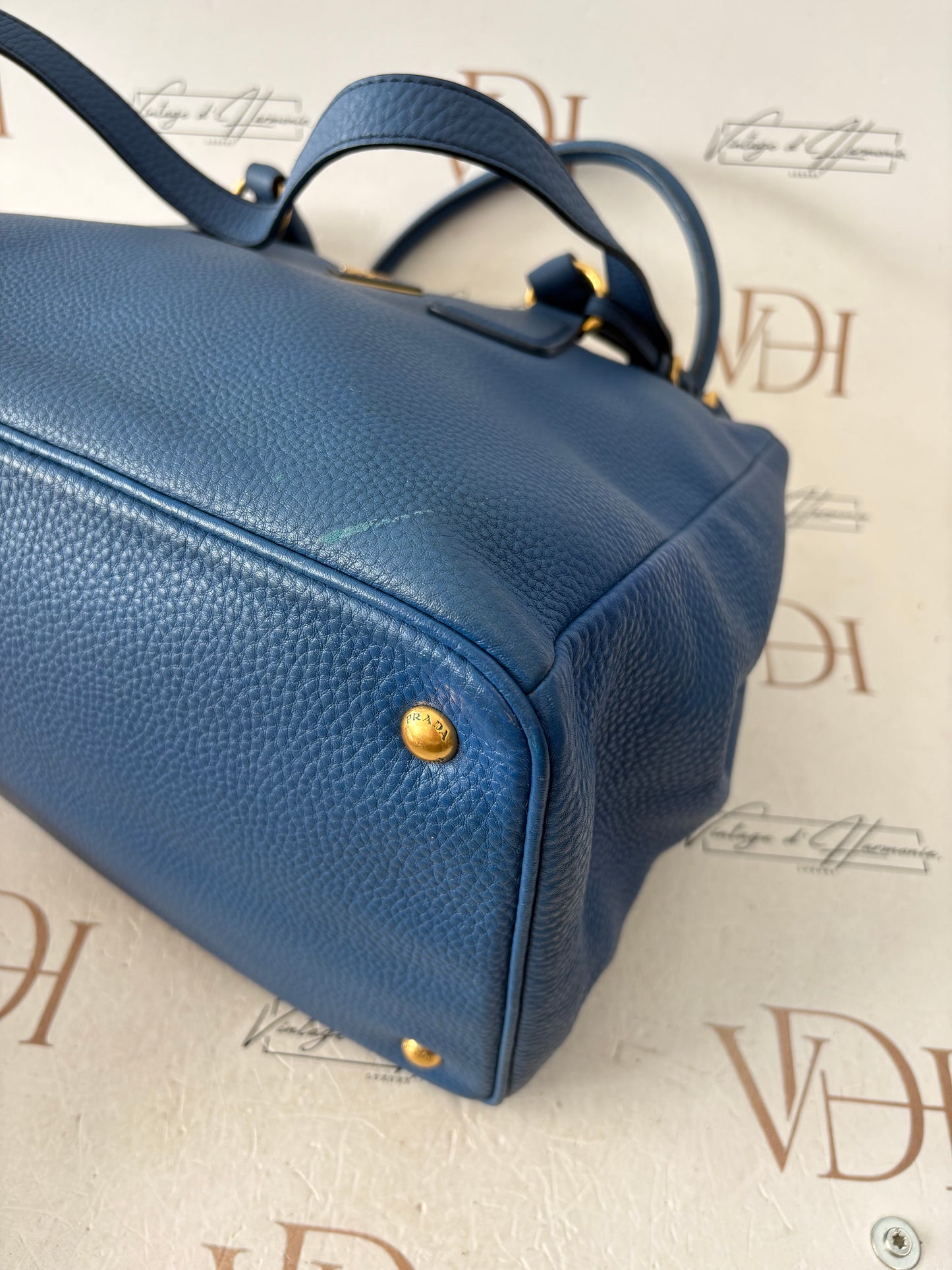 018353 - Prada Blue