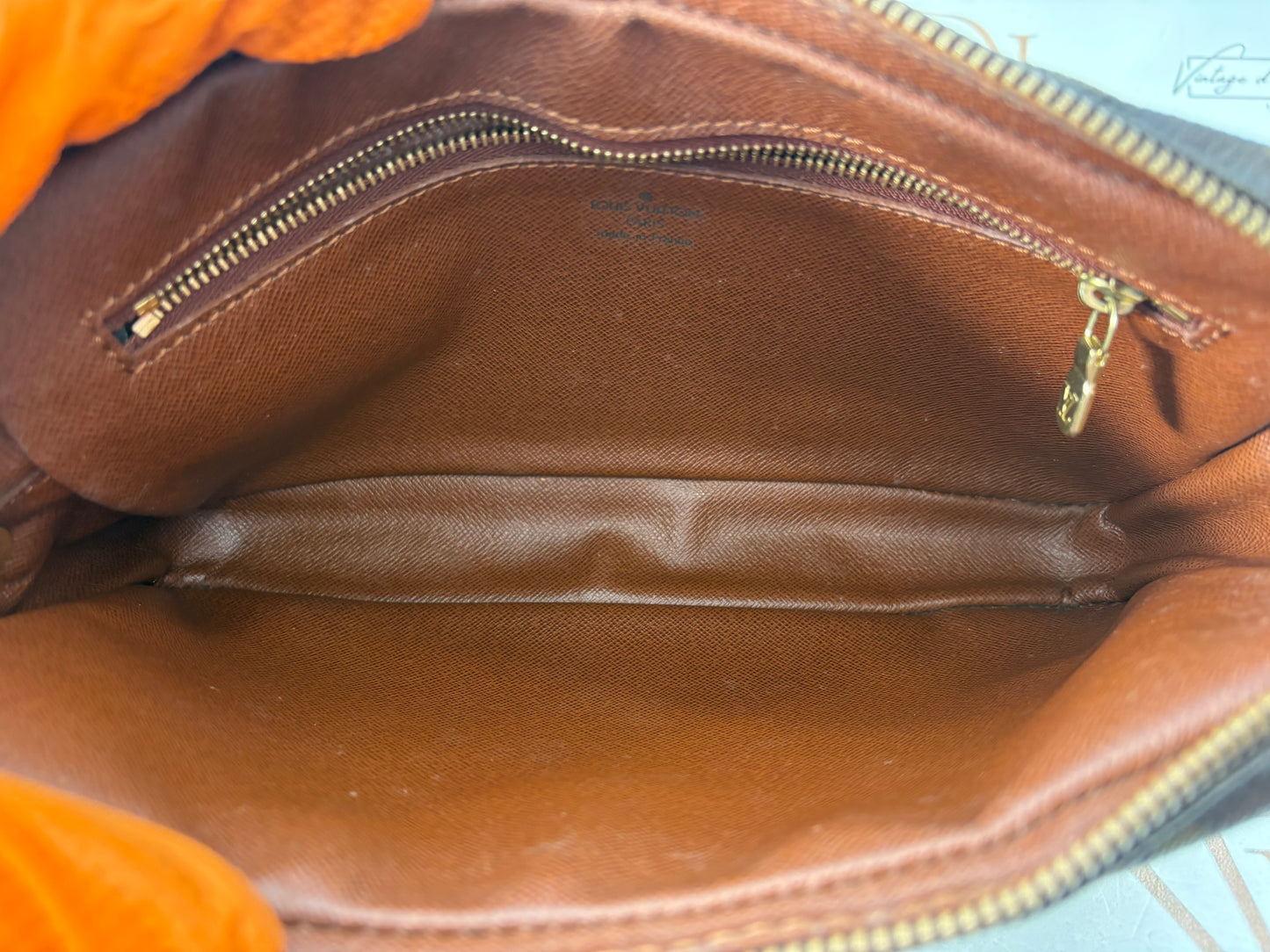 018960 - Louis Vuitton Dragonne GM